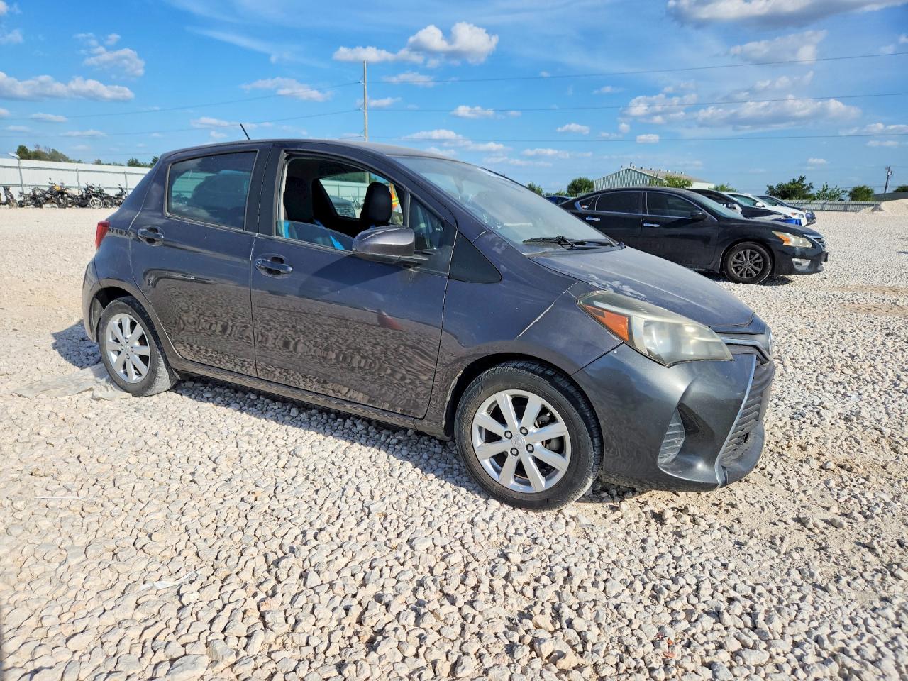 2015 Toyota Yaris 5-door Le Gray vin: VNKKTUD32FA025536