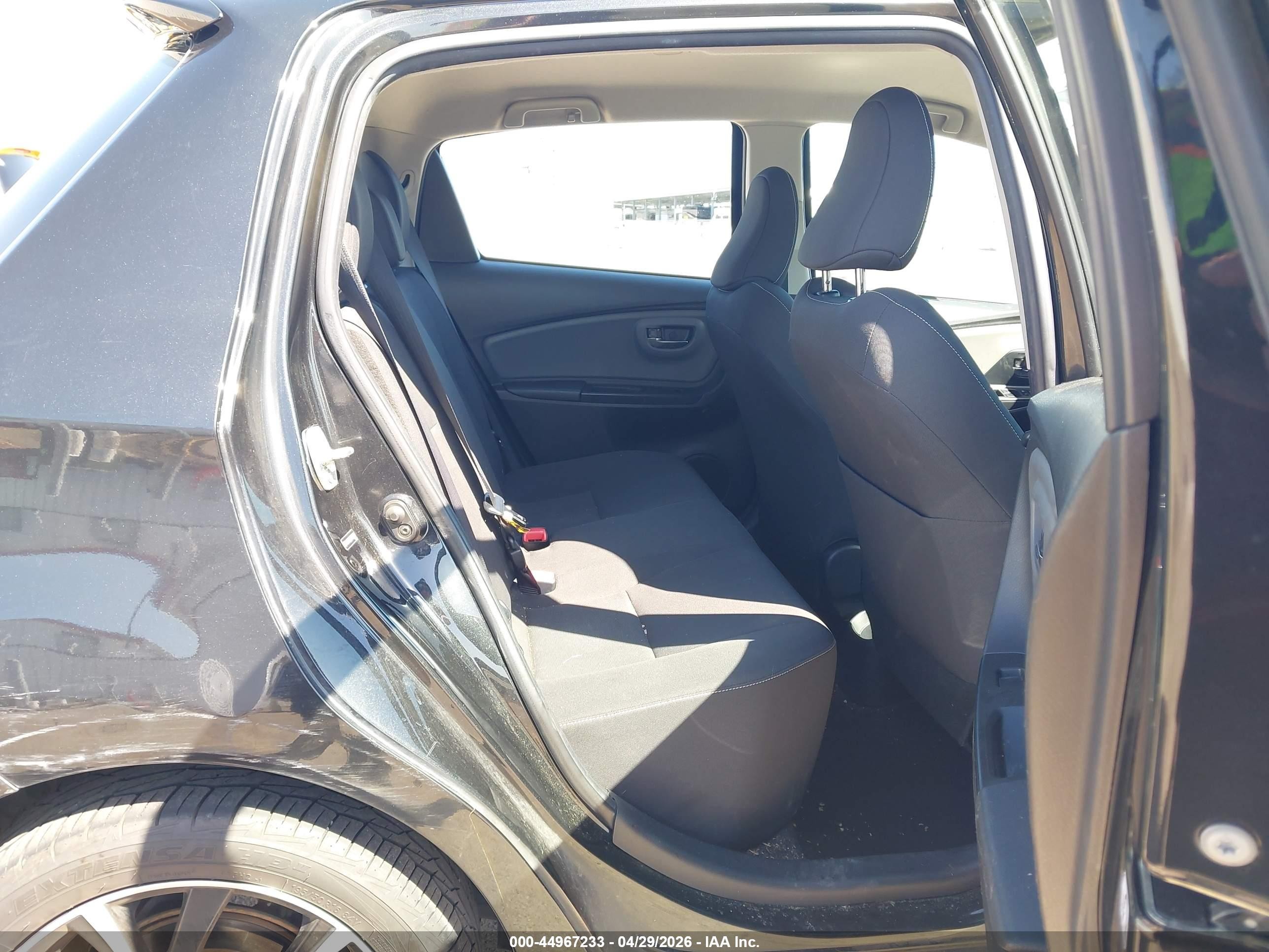 2015 Toyota Yaris Se Black vin: VNKKTUD32FA027271