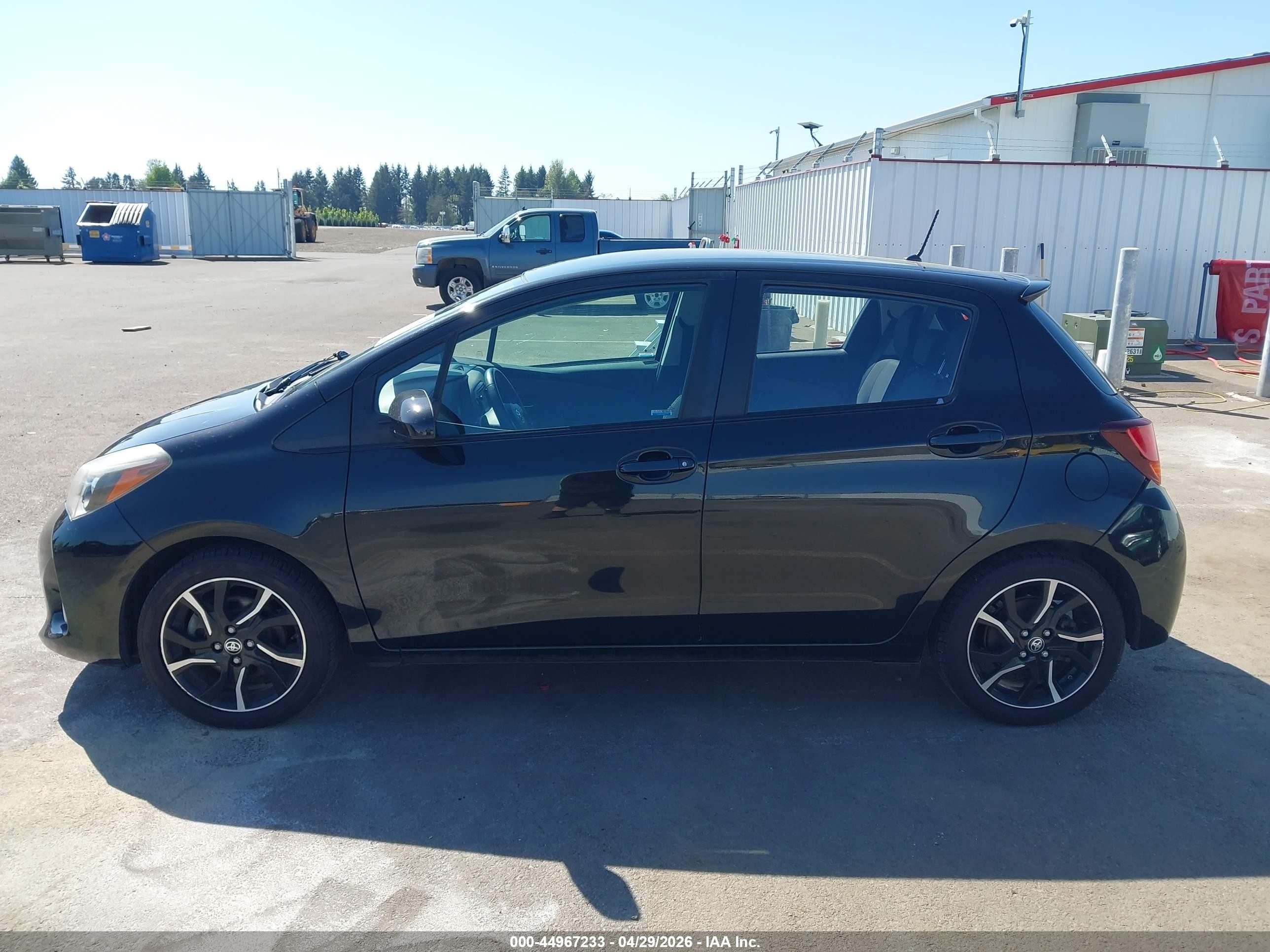 2015 Toyota Yaris Se Black vin: VNKKTUD32FA027271