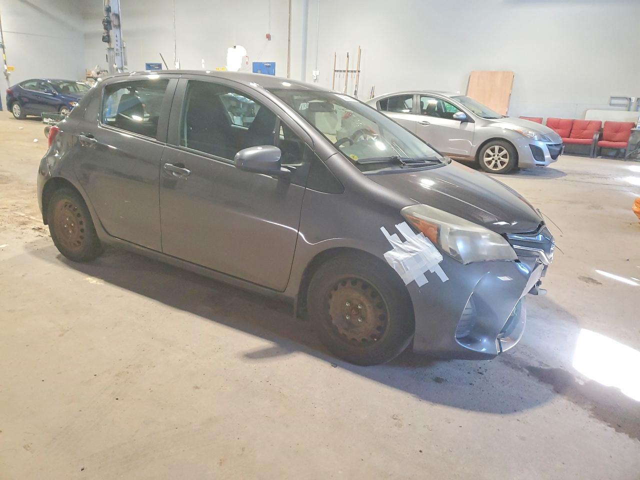 2015 Toyota Yaris 5-door L Gray vin: VNKKTUD32FA049450