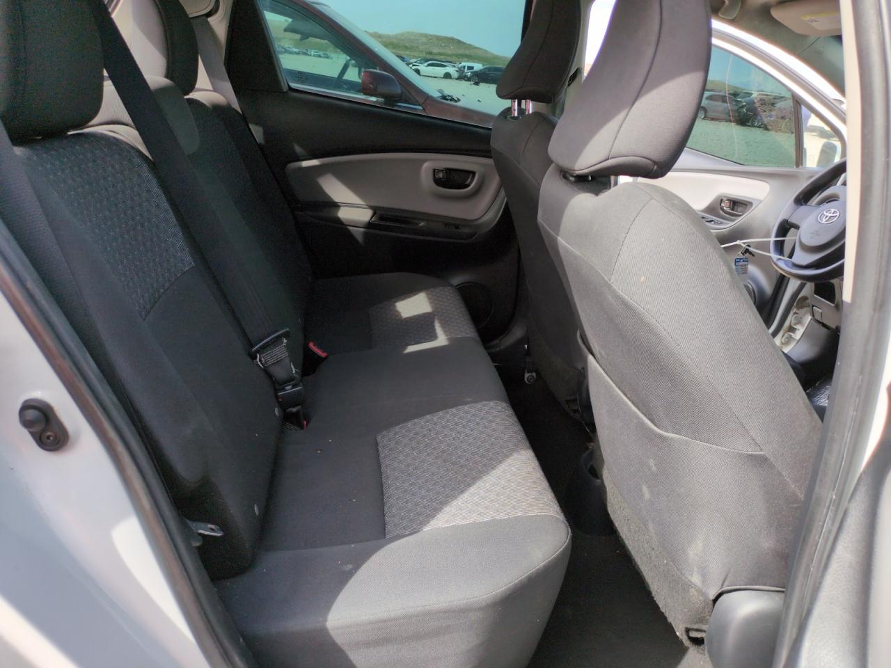 2015 Toyota Yaris White vin: VNKKTUD32FA050422