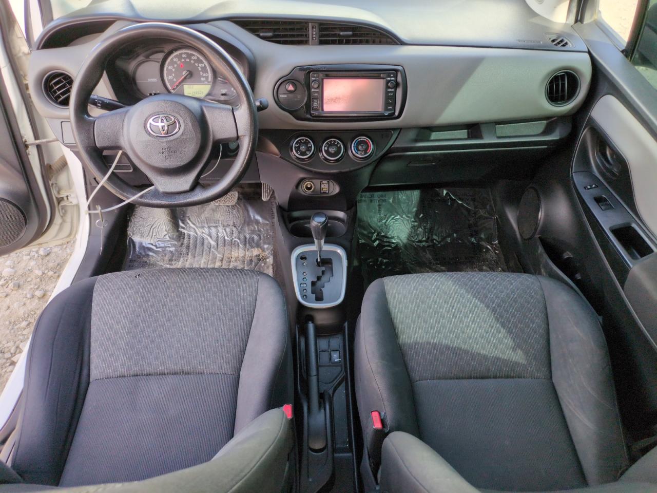 2015 Toyota Yaris White vin: VNKKTUD32FA050422