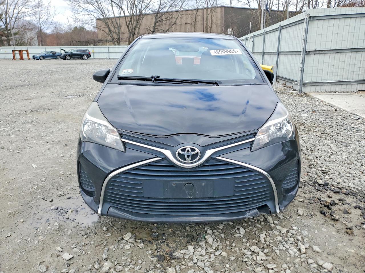 2016 Toyota Yaris 5-door Le Black vin: VNKKTUD32GA056206