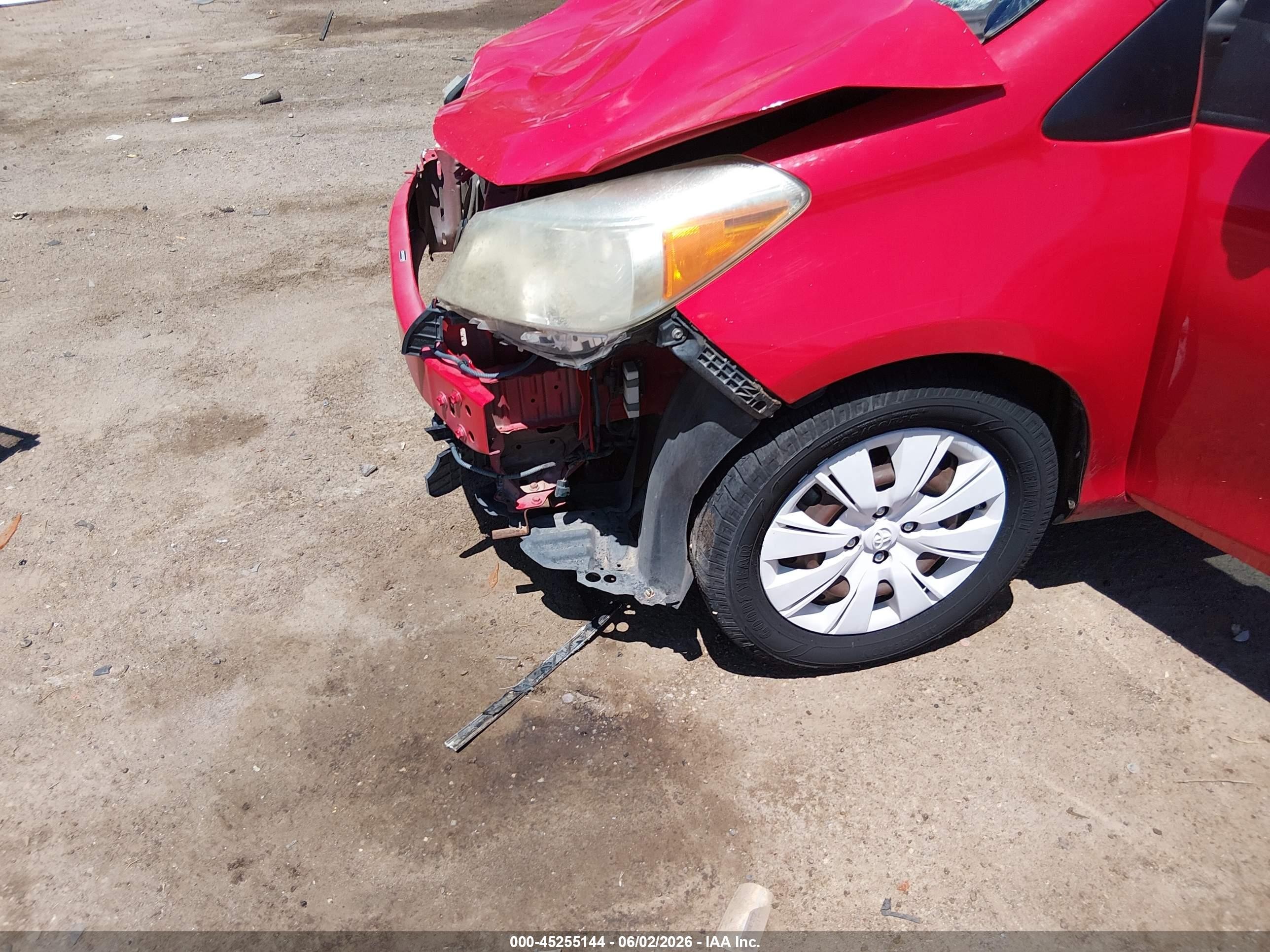 2014 Toyota Yaris Le (tmmf Plant) Красный vin: VNKKTUD33EA007948