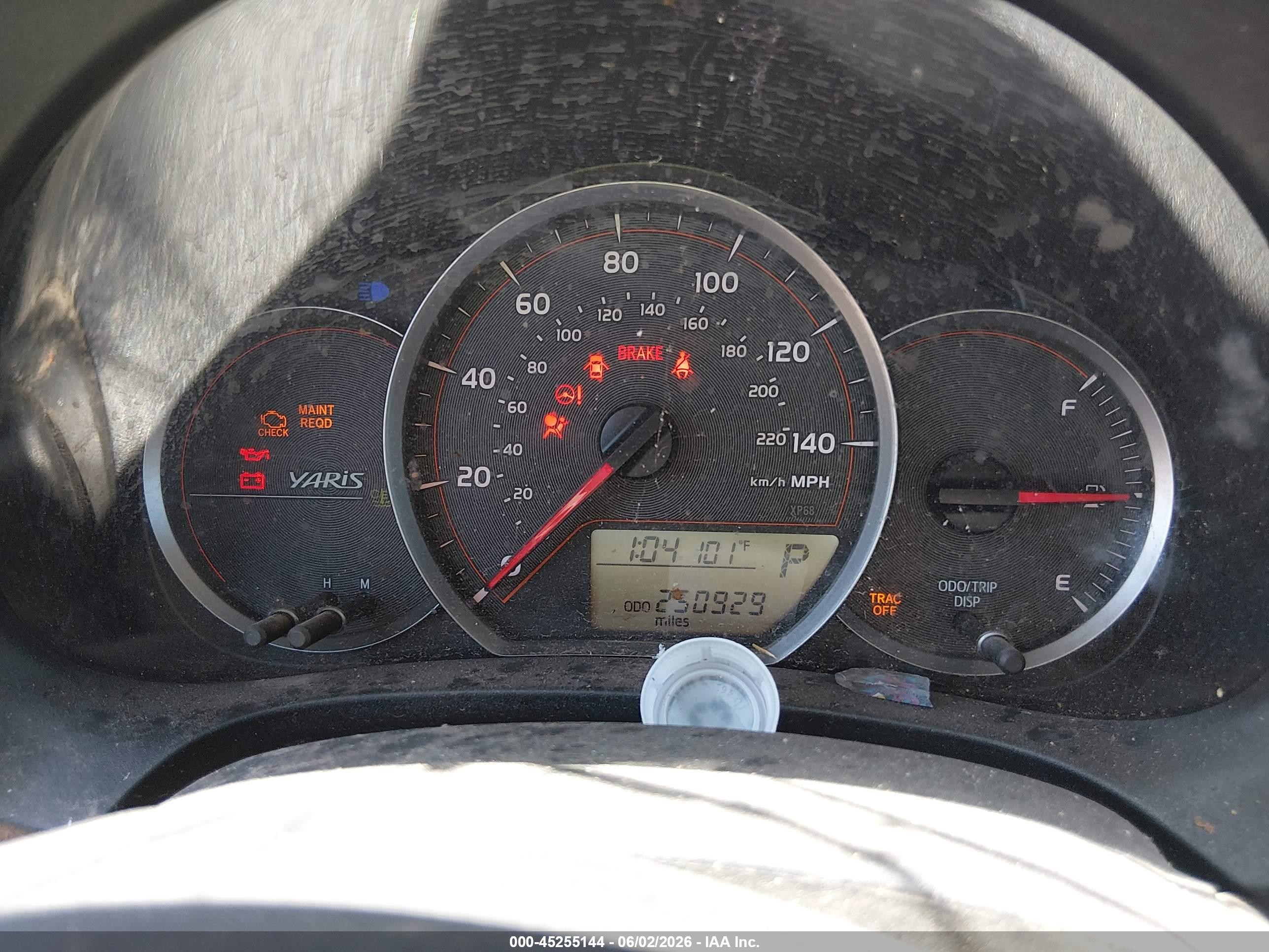 2014 Toyota Yaris Le (tmmf Plant) Красный vin: VNKKTUD33EA007948