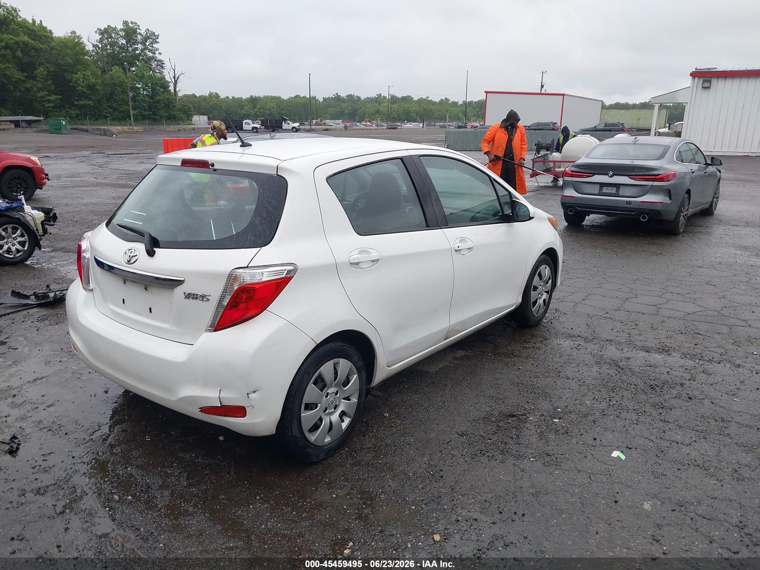 2014 Toyota Yaris L (tmmf Plant) White vin: VNKKTUD33EA009036