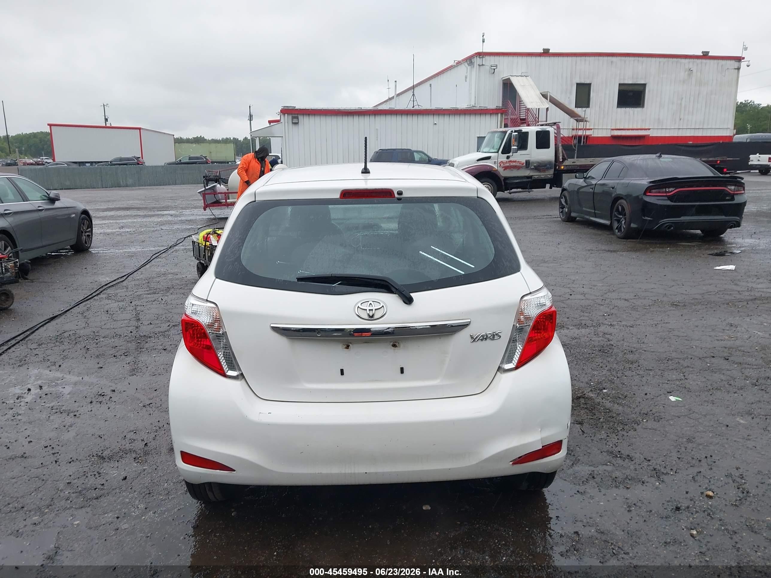 2014 Toyota Yaris L (tmmf Plant) White vin: VNKKTUD33EA009036