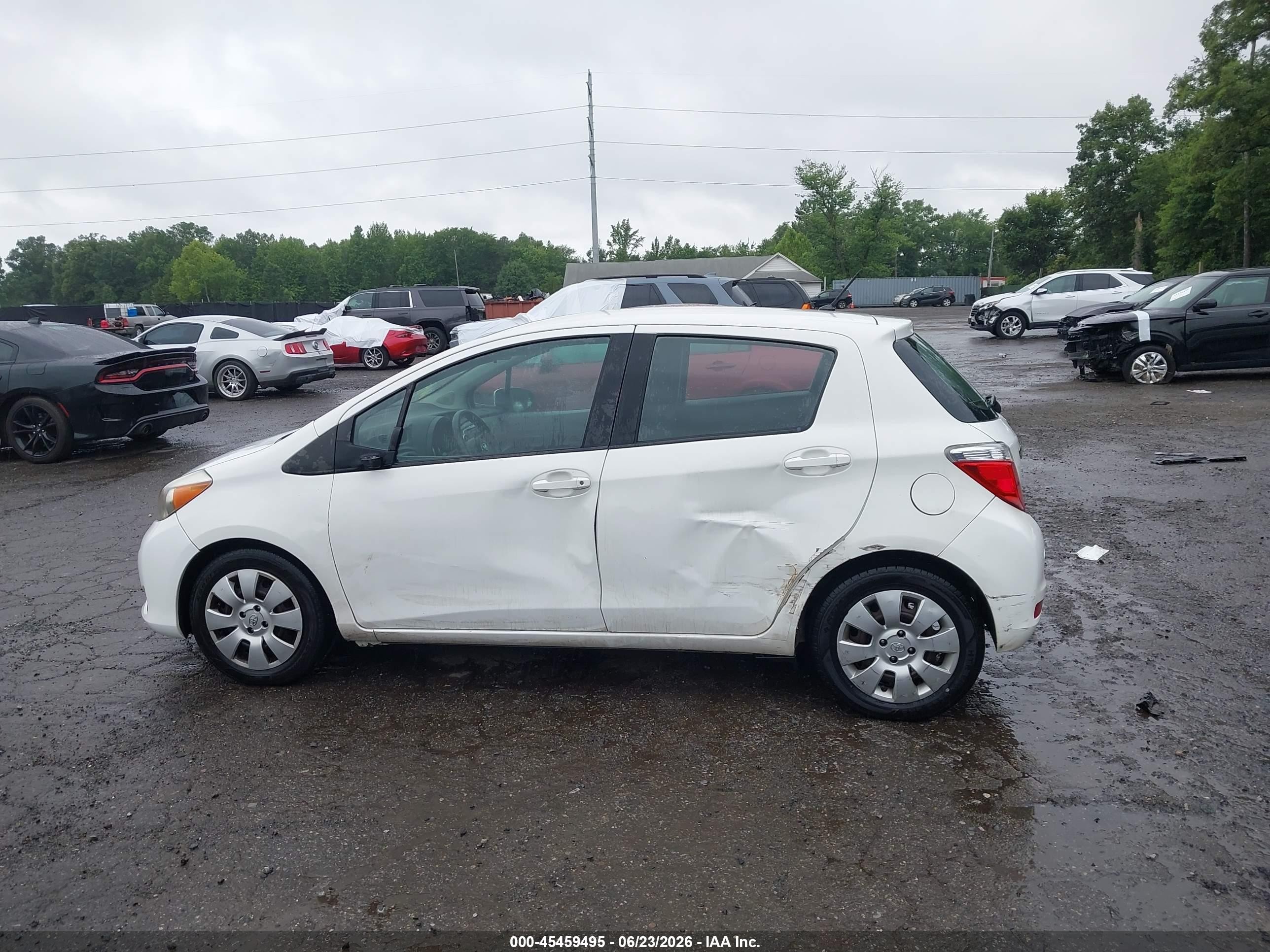2014 Toyota Yaris L (tmmf Plant) White vin: VNKKTUD33EA009036