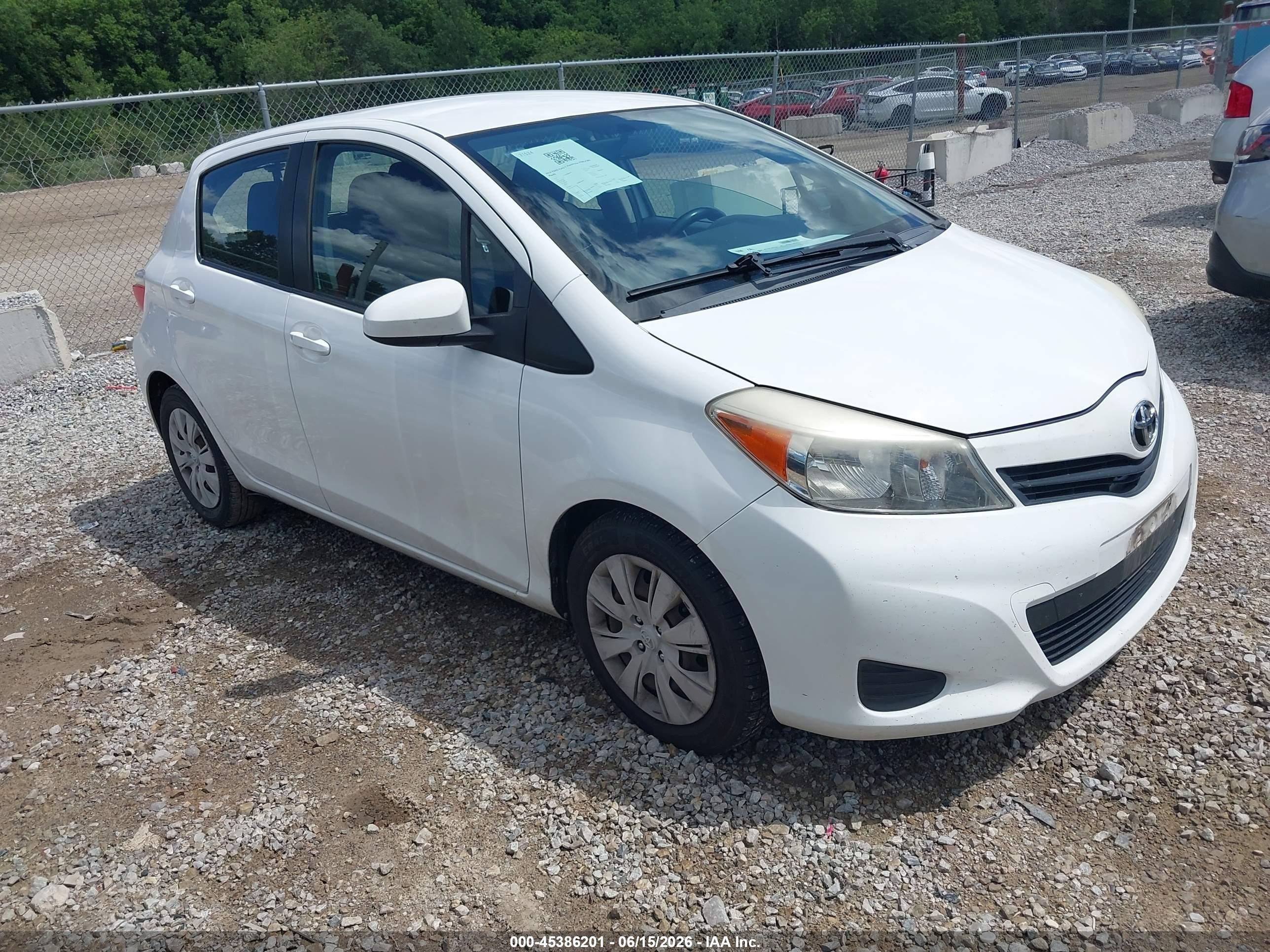 2014 Toyota Yaris L (tmmf Plant) White vin: VNKKTUD33EA011353