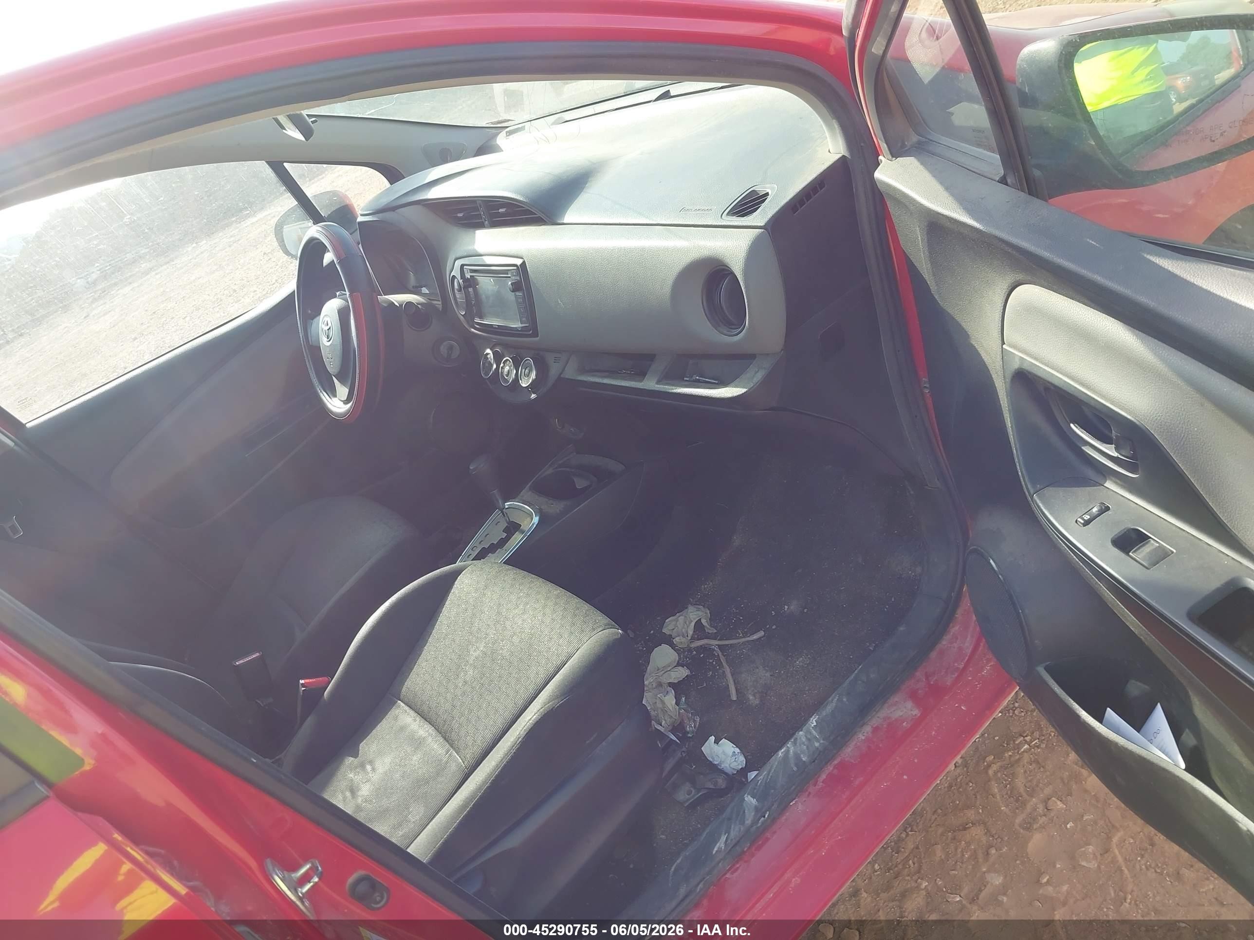 2015 Toyota Yaris L Red vin: VNKKTUD33FA030809