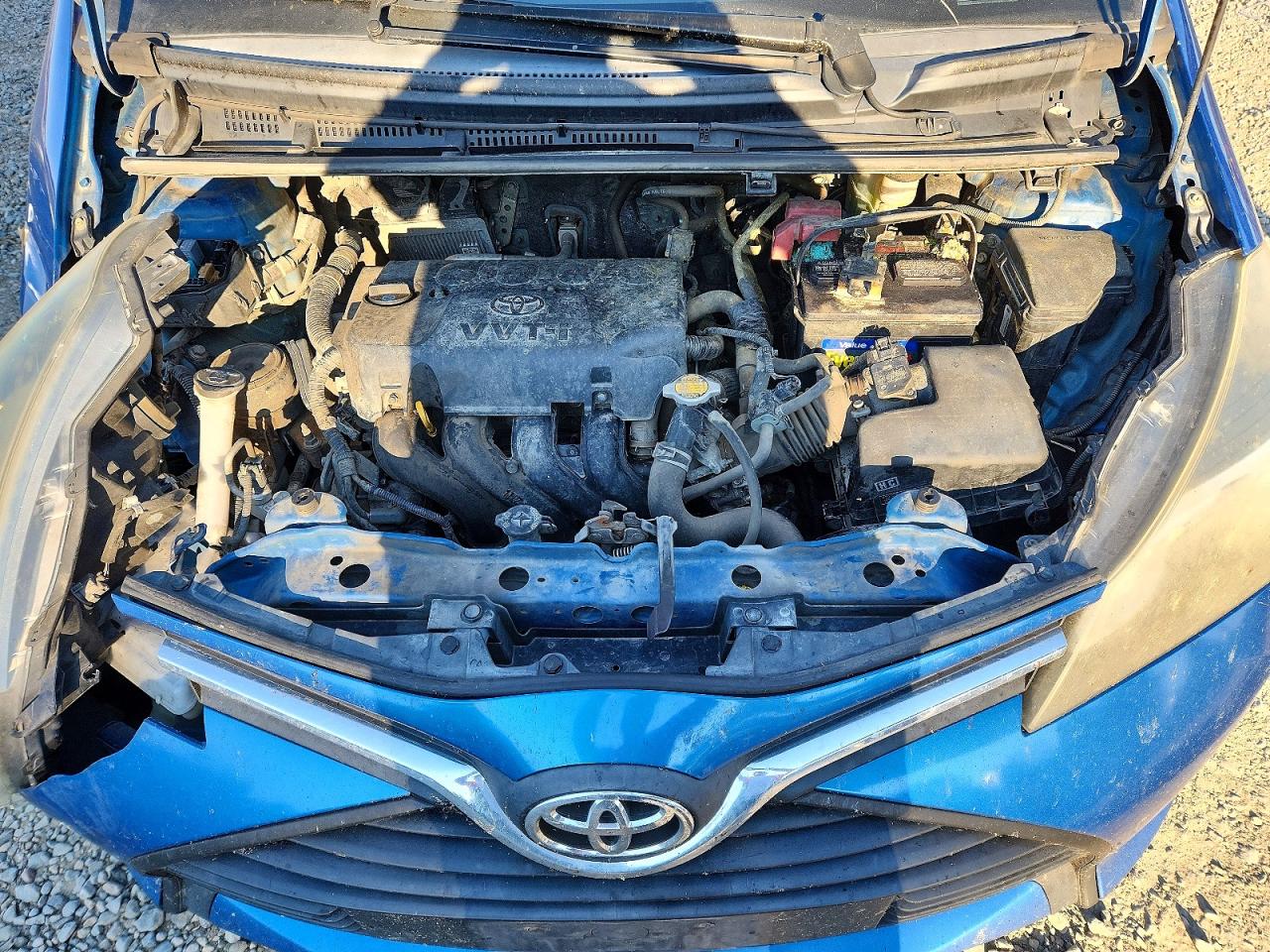 2015 Toyota Yaris 5-door L Blue vin: VNKKTUD33FA032902