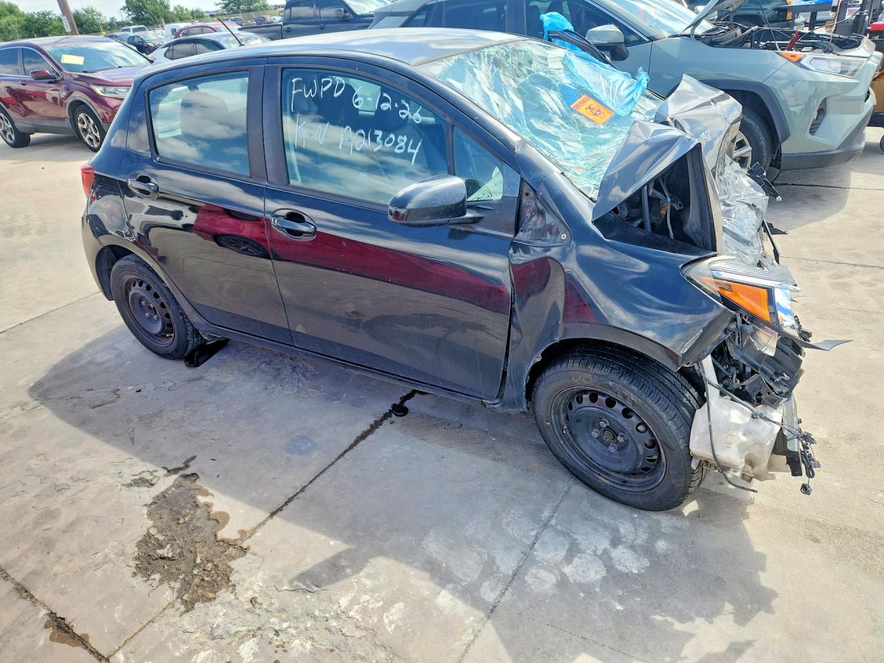 2015 Toyota Yaris 5-door L Black vin: VNKKTUD33FA043592