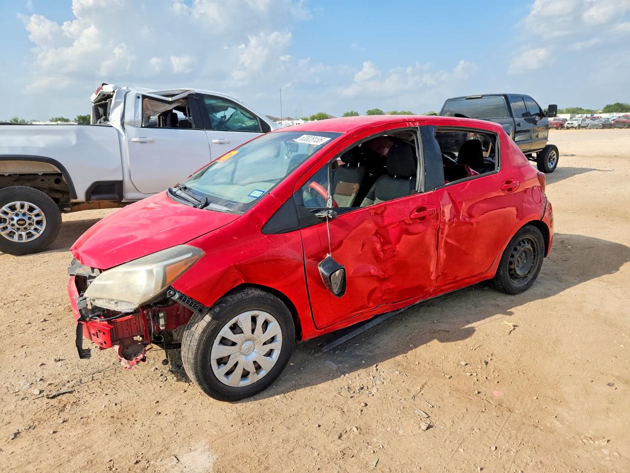 2015 Toyota Yaris 5-door L Red vin: VNKKTUD34FA024243