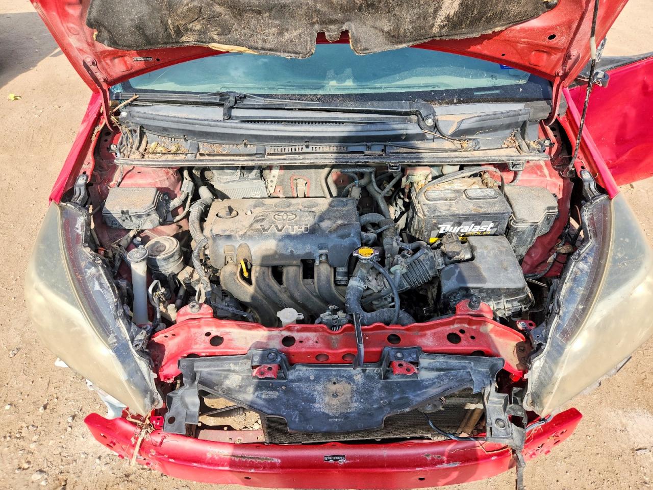 2015 Toyota Yaris 5-door L Red vin: VNKKTUD34FA024243