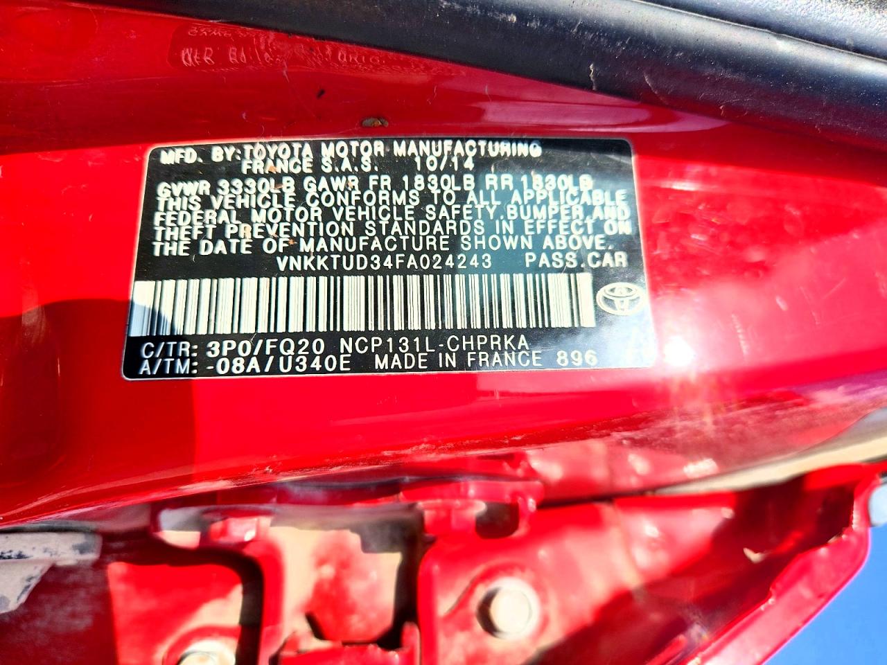 2015 Toyota Yaris 5-door L Red vin: VNKKTUD34FA024243