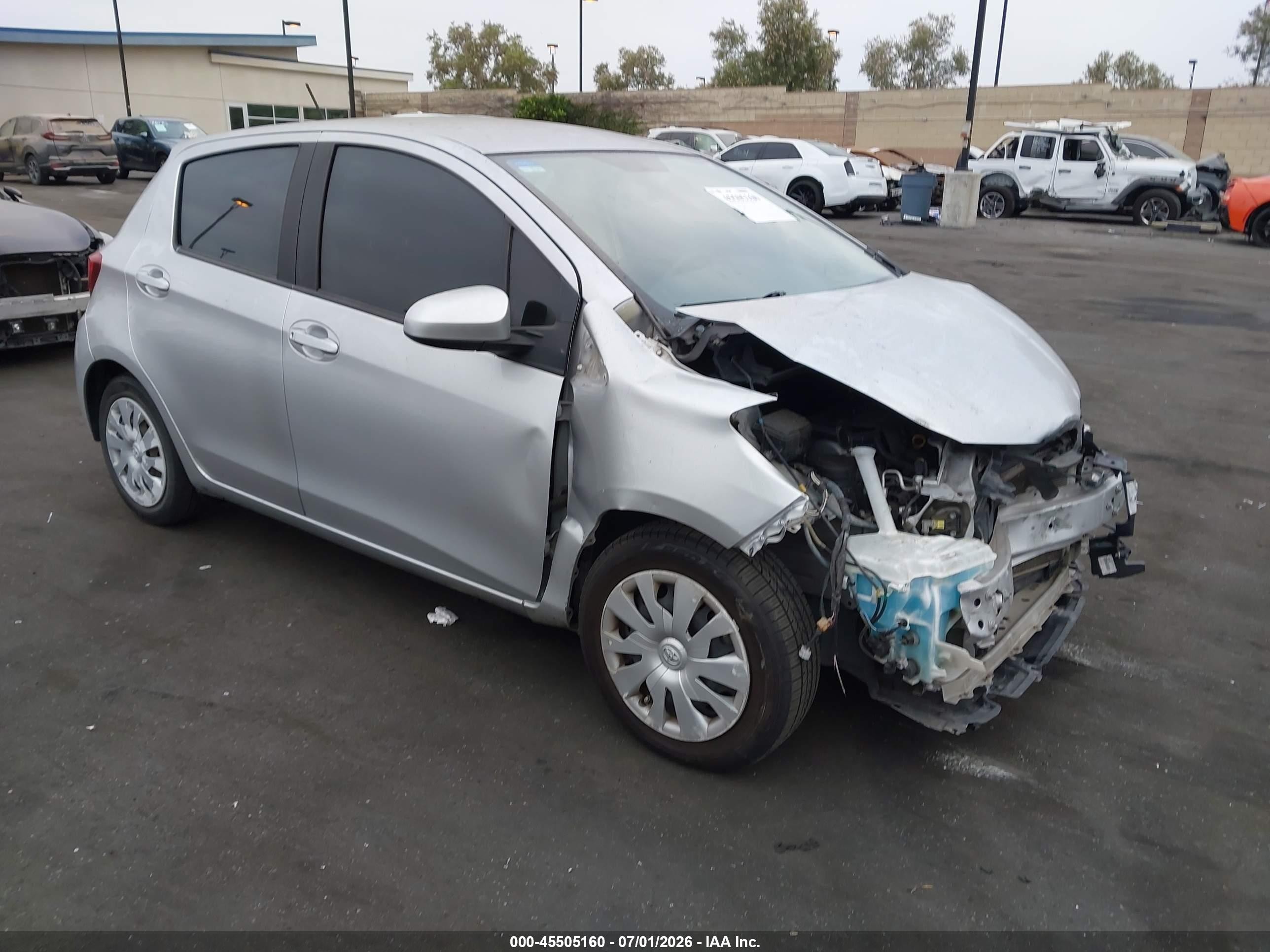 2015 Toyota Yaris L Silver vin: VNKKTUD34FA036764