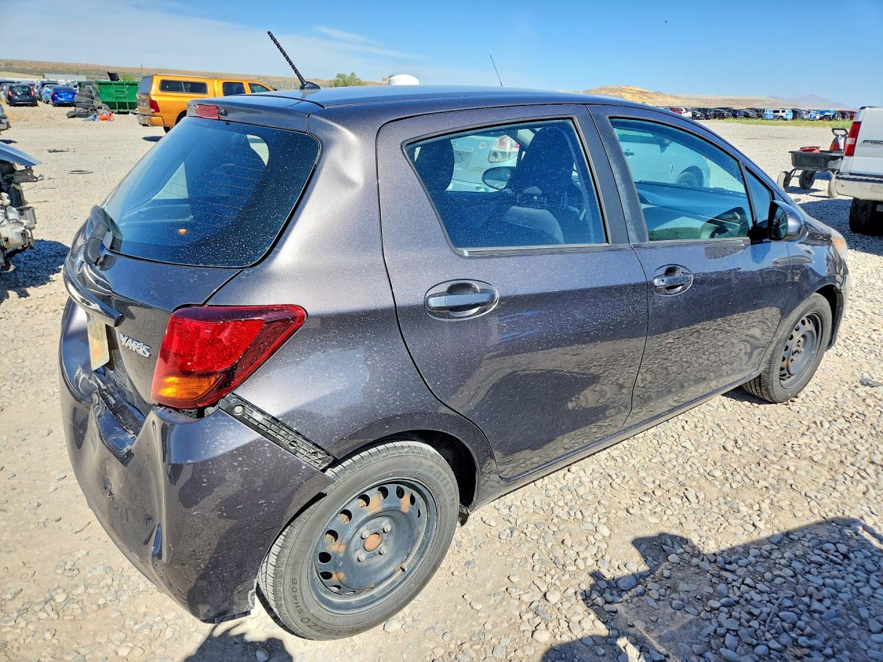 2015 Toyota Yaris 5-door L Gray vin: VNKKTUD34FA044816