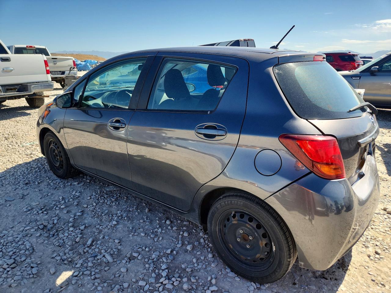 2015 Toyota Yaris 5-door L Gray vin: VNKKTUD34FA044816