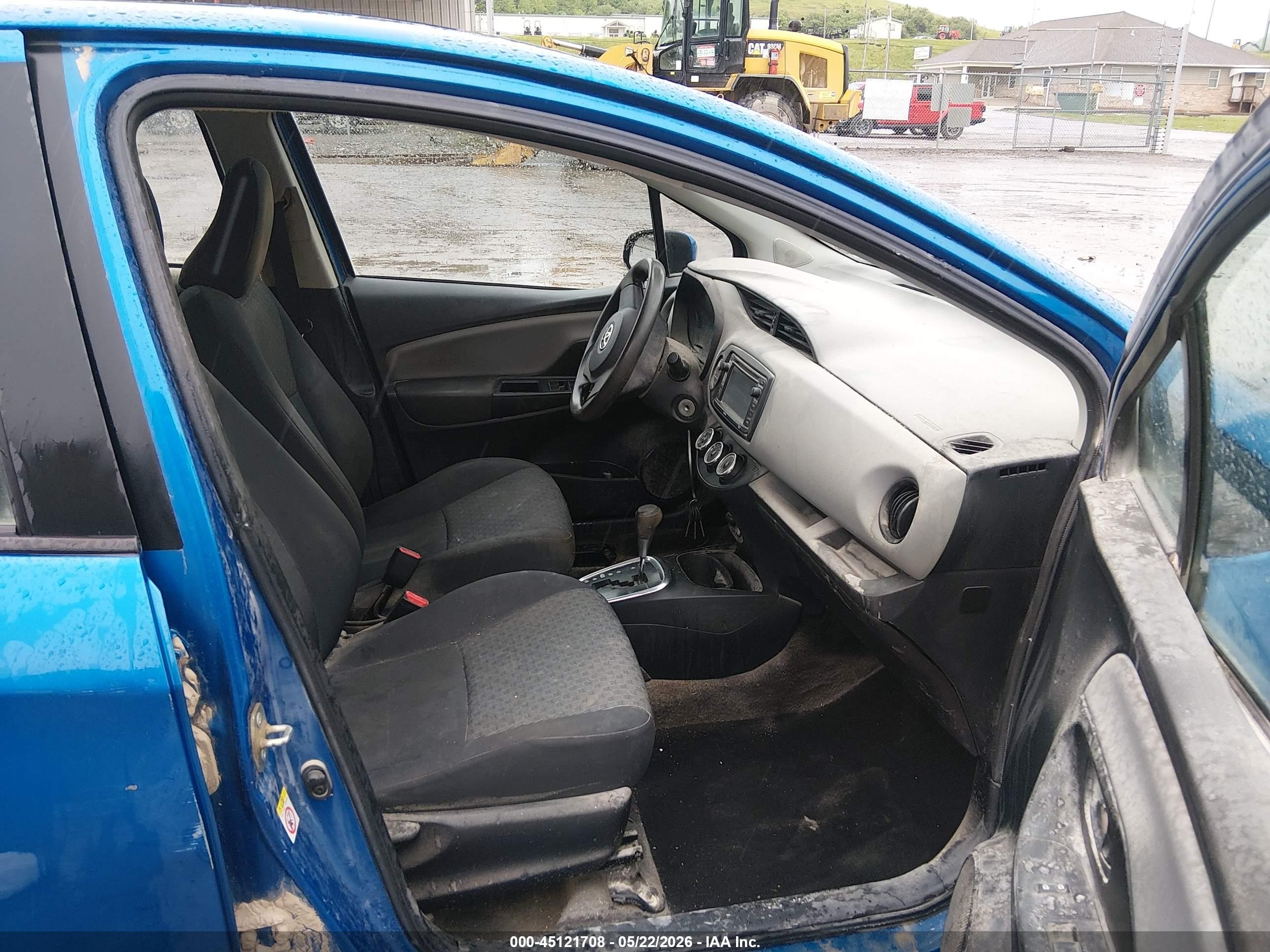 2015 Toyota Yaris L Blue vin: VNKKTUD34FA051507