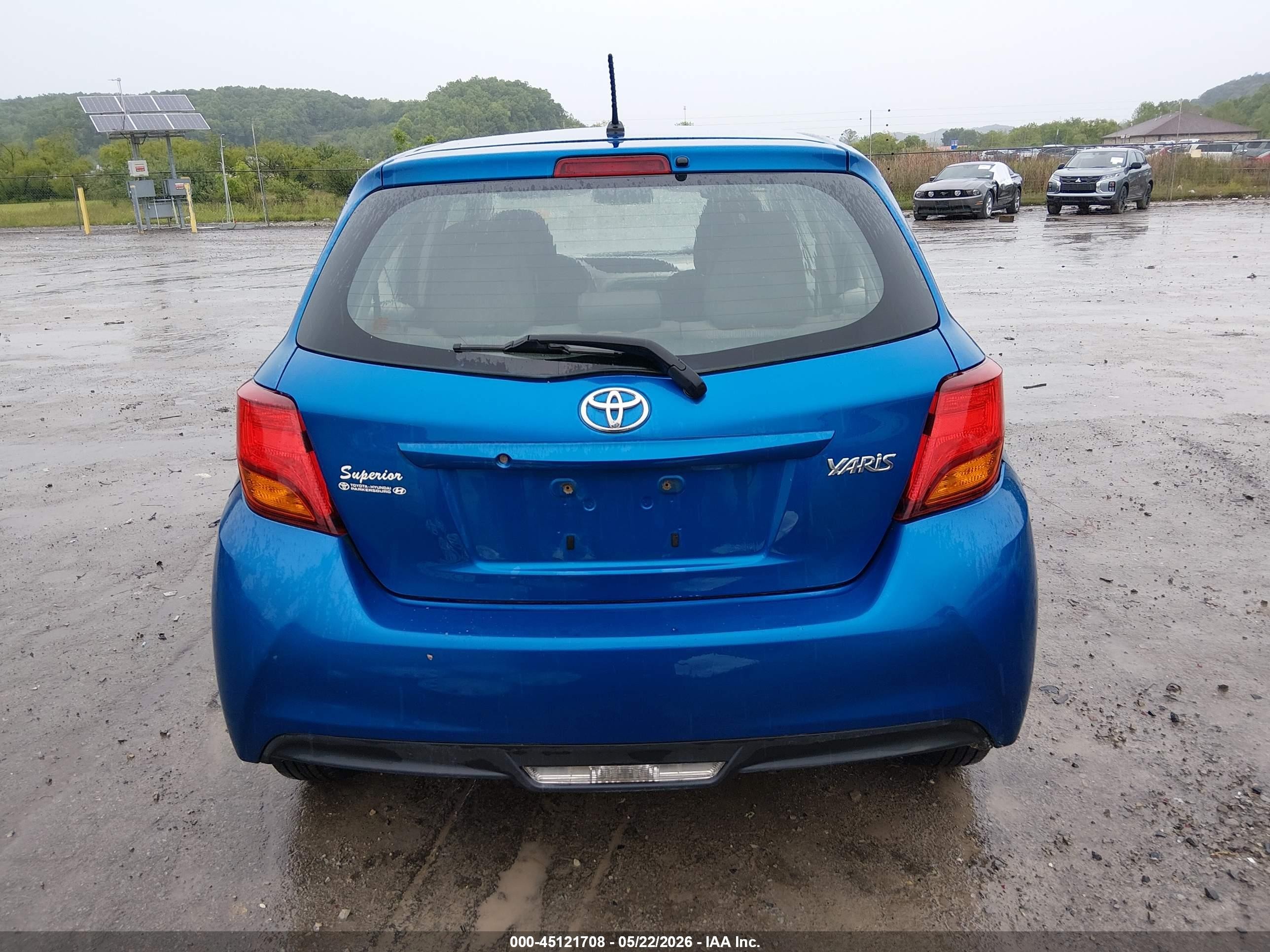 2015 Toyota Yaris L Blue vin: VNKKTUD34FA051507