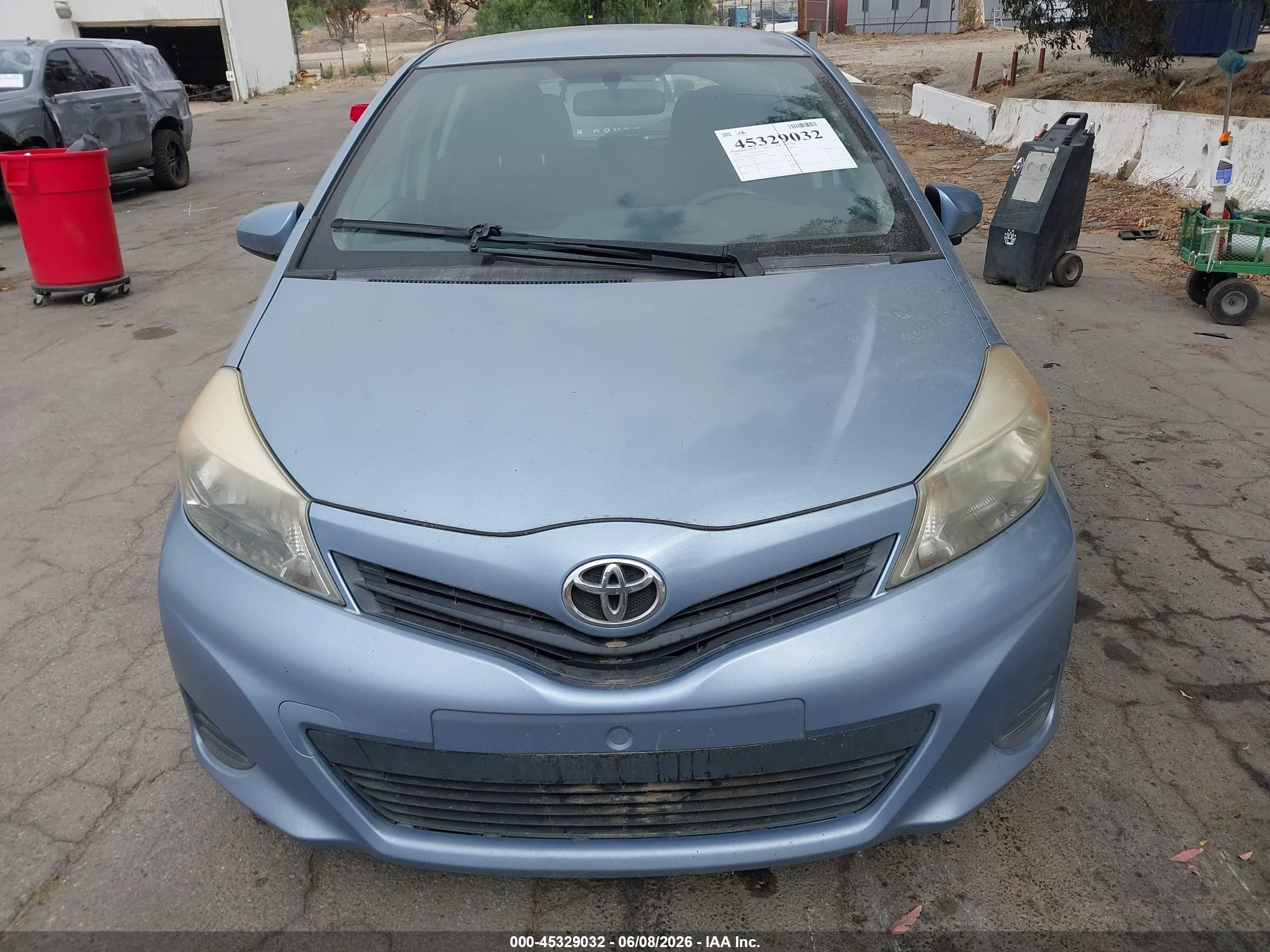 2014 Toyota Yaris L (tmmf Plant) Синий vin: VNKKTUD35EA006980