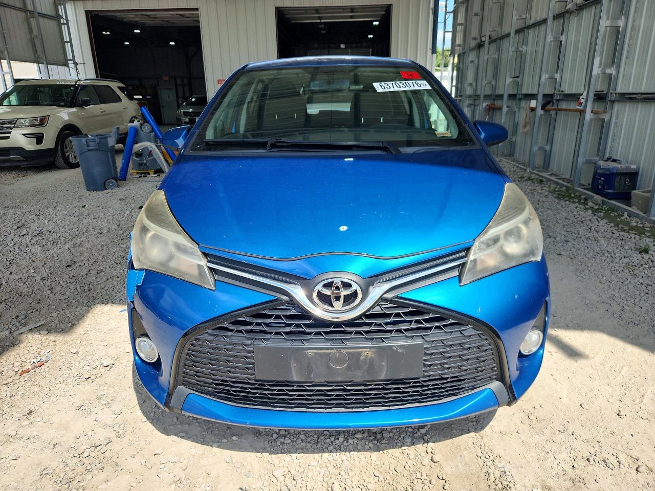 2015 Toyota Yaris 5-door Se Blue vin: VNKKTUD35FA021478