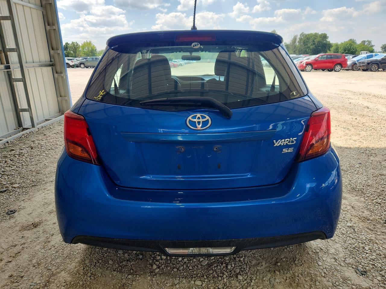 2015 Toyota Yaris 5-door Se Blue vin: VNKKTUD35FA021478