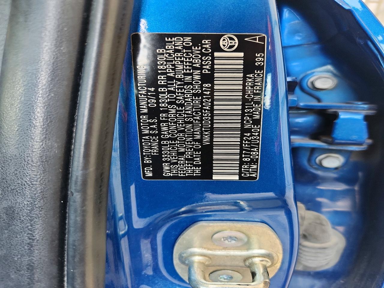 2015 Toyota Yaris 5-door Se Blue vin: VNKKTUD35FA021478
