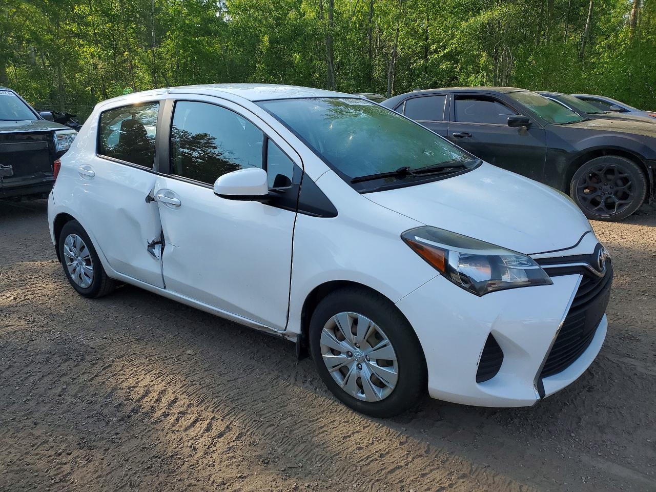 2015 Toyota Yaris 5-door L White vin: VNKKTUD35FA053430