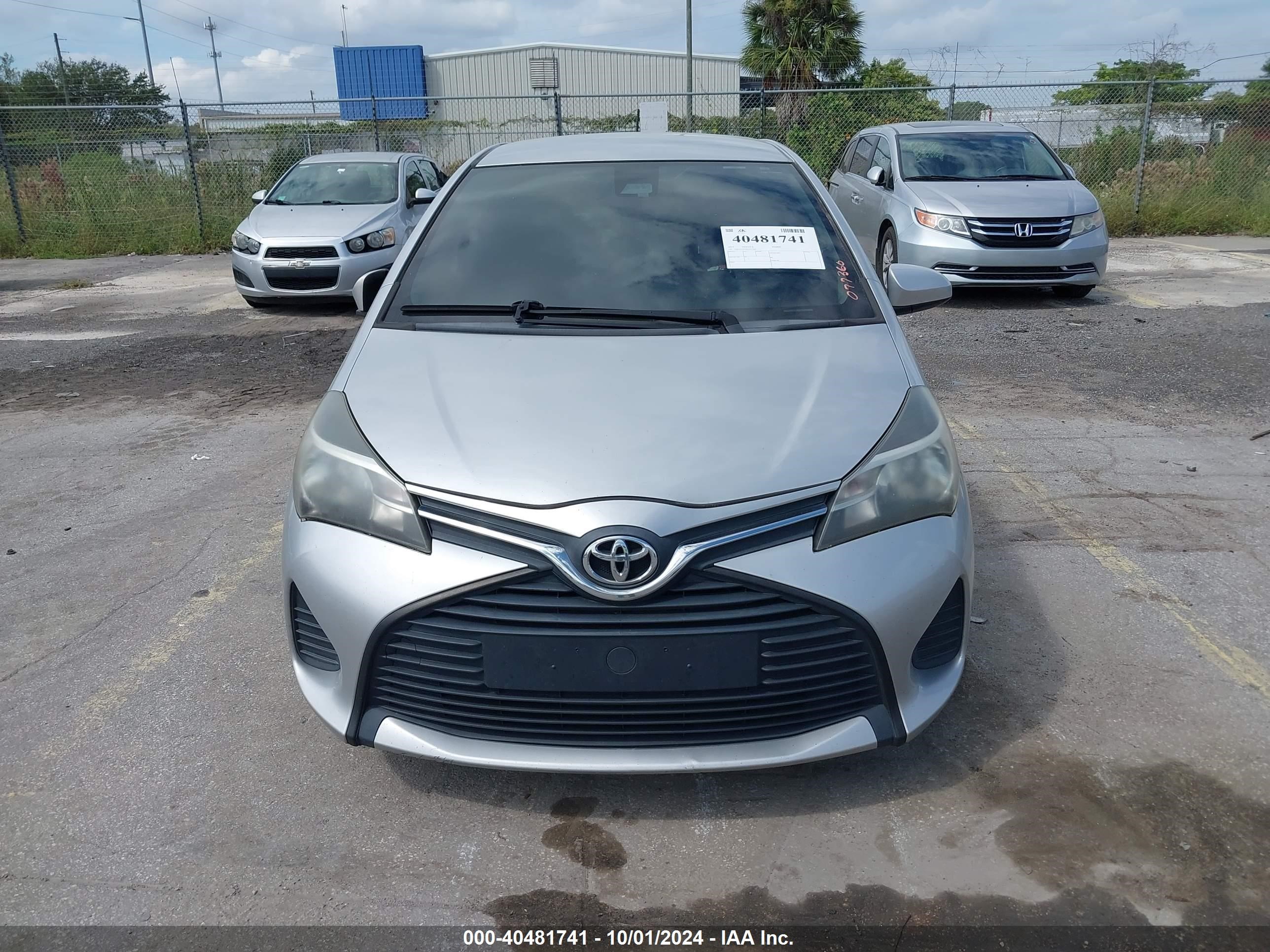 2017 Toyota Yaris L Silver vin: VNKKTUD35HA077360
