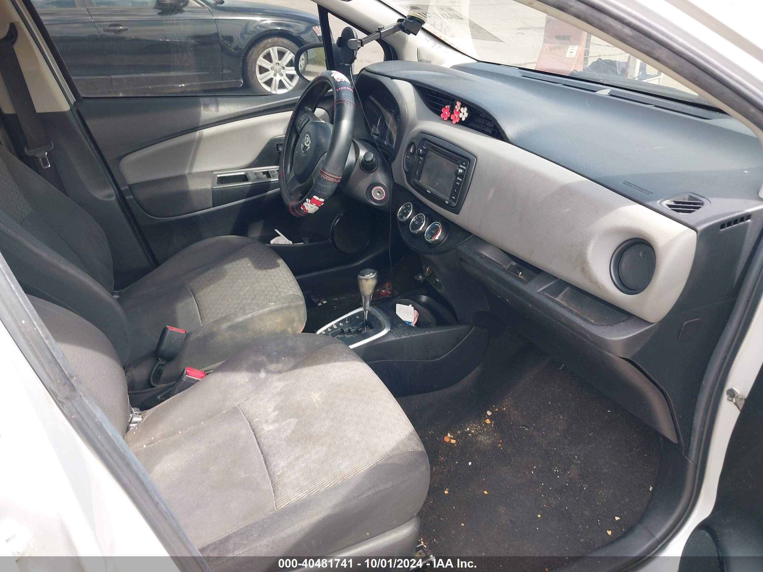 2017 Toyota Yaris L Silver vin: VNKKTUD35HA077360