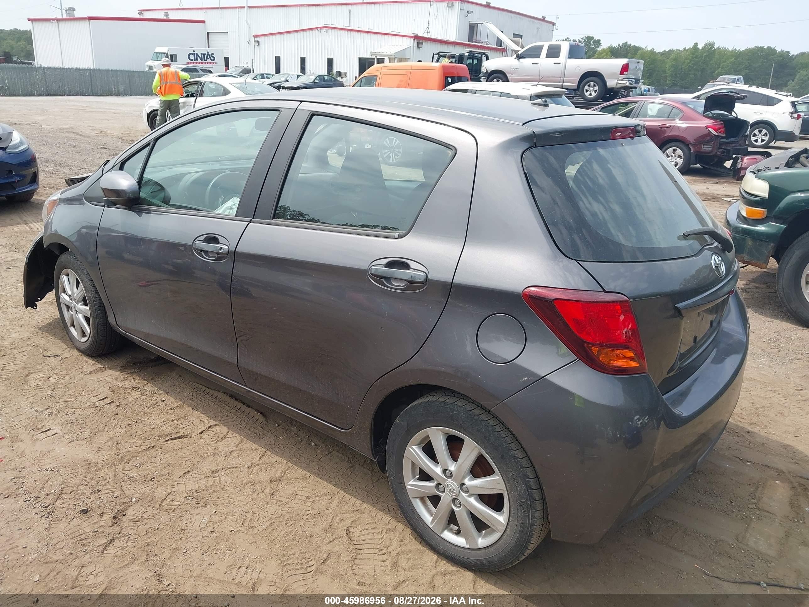 2015 Toyota Yaris Le Gray vin: VNKKTUD36FA018718