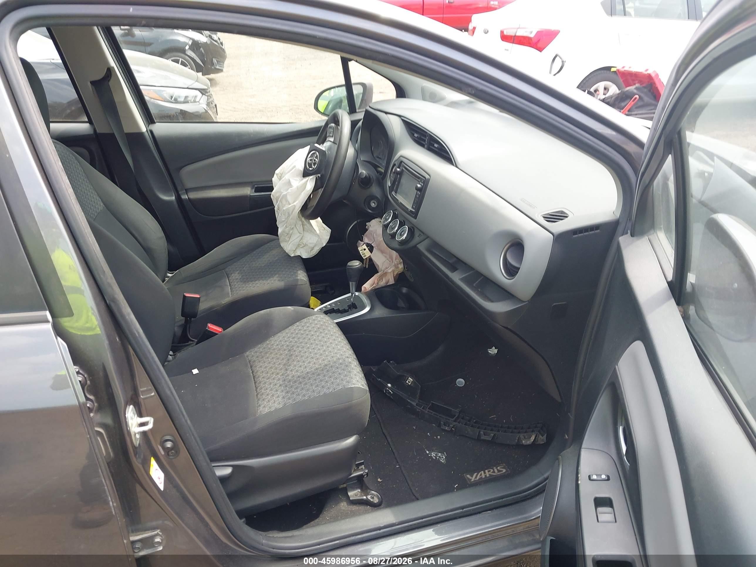2015 Toyota Yaris Le Gray vin: VNKKTUD36FA018718