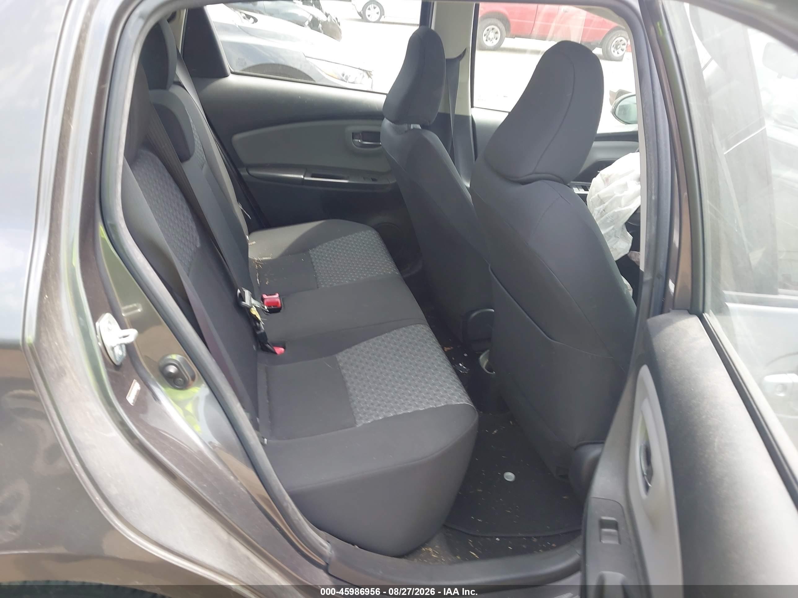 2015 Toyota Yaris Le Gray vin: VNKKTUD36FA018718