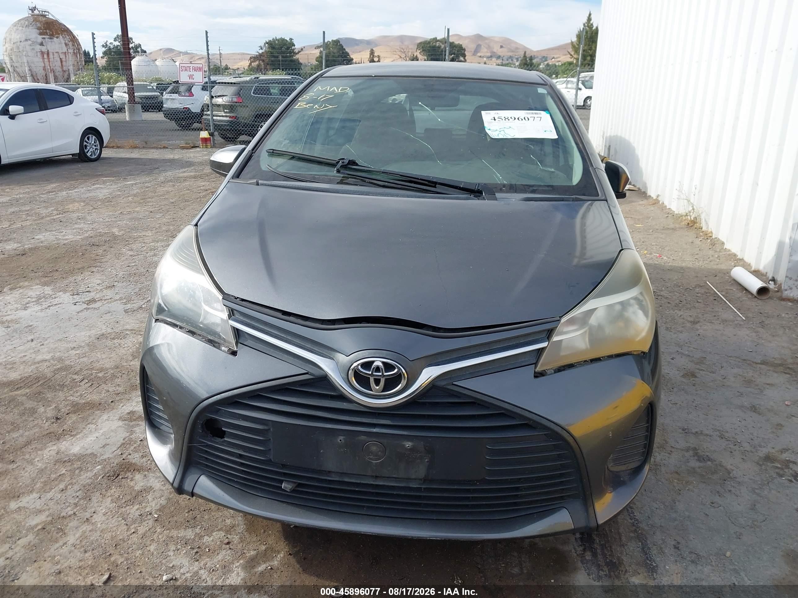 2015 Toyota Yaris L Серый vin: VNKKTUD36FA032232