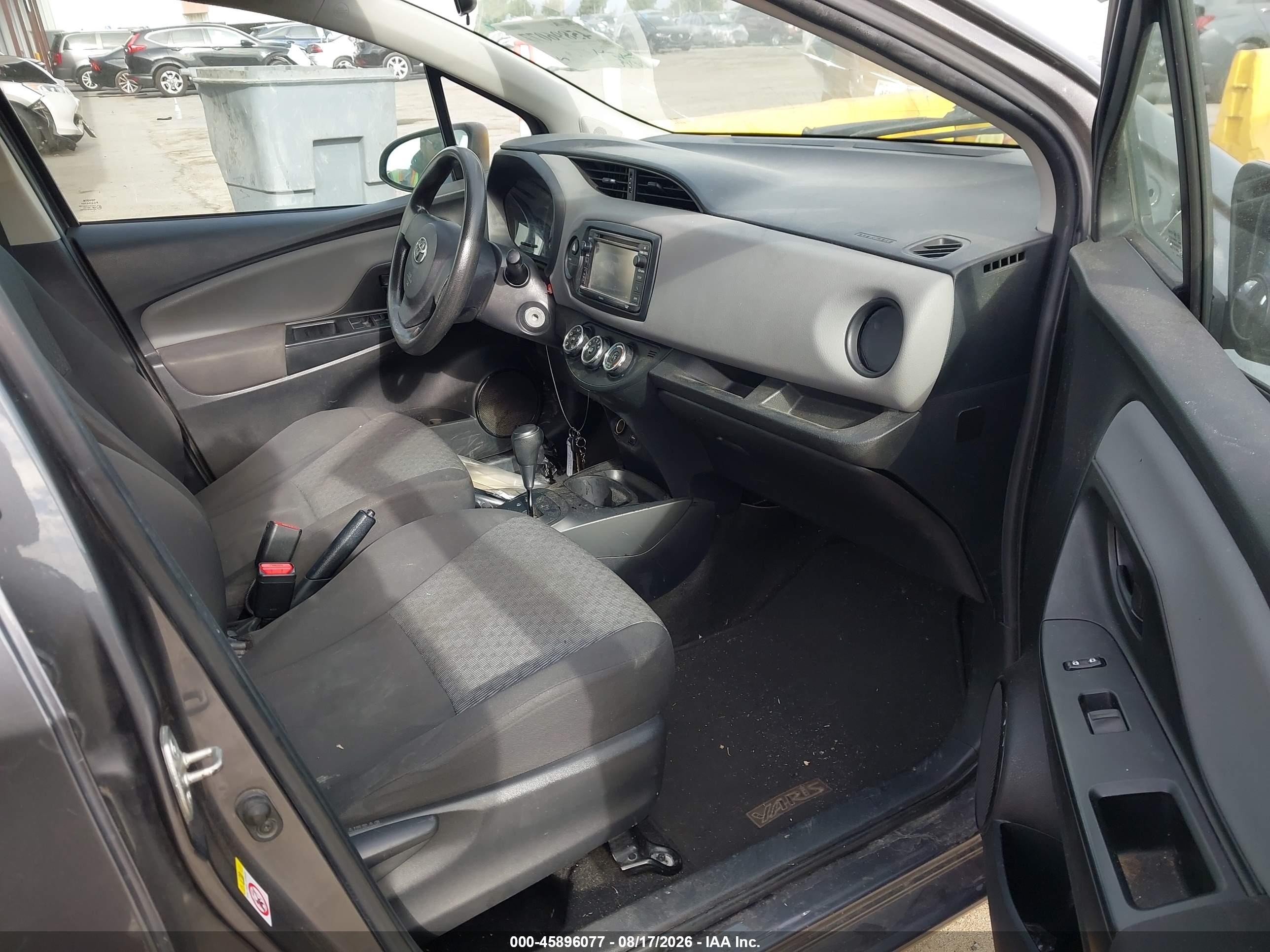 2015 Toyota Yaris L Серый vin: VNKKTUD36FA032232