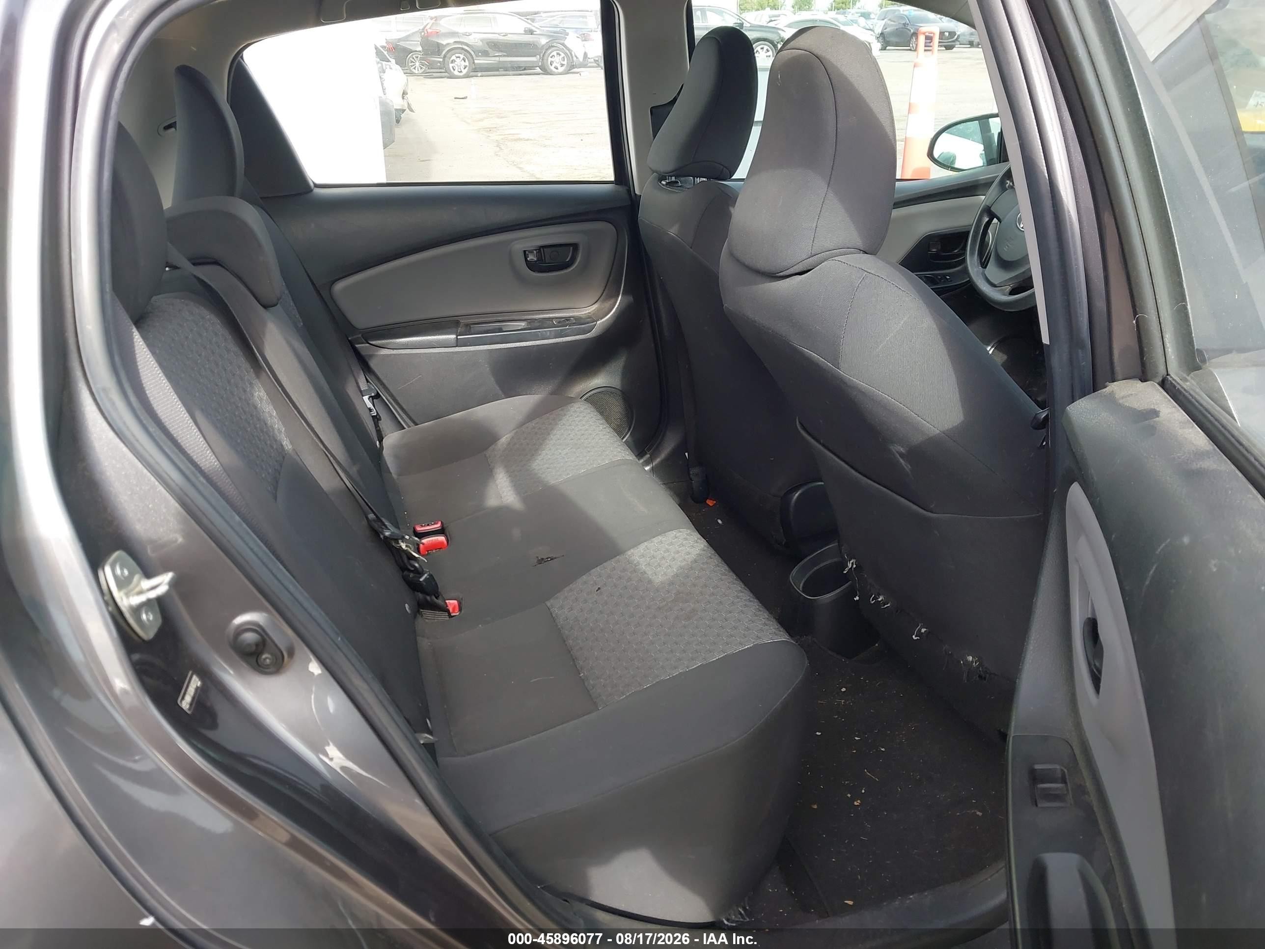 2015 Toyota Yaris L Серый vin: VNKKTUD36FA032232