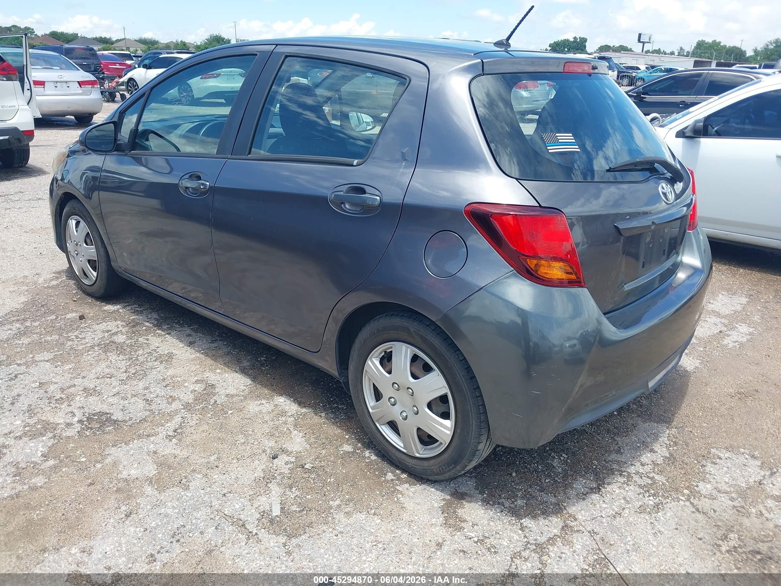 2015 Toyota Yaris L Gray vin: VNKKTUD36FA044090