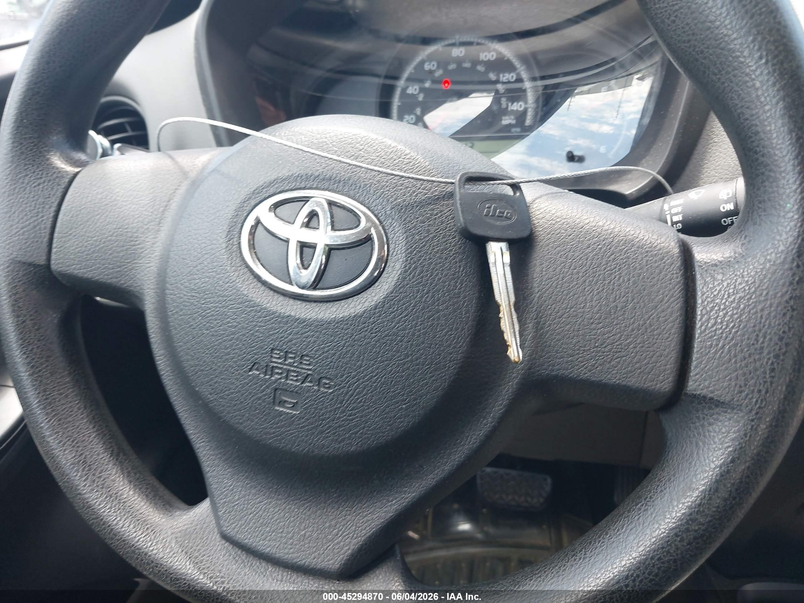 2015 Toyota Yaris L Gray vin: VNKKTUD36FA044090