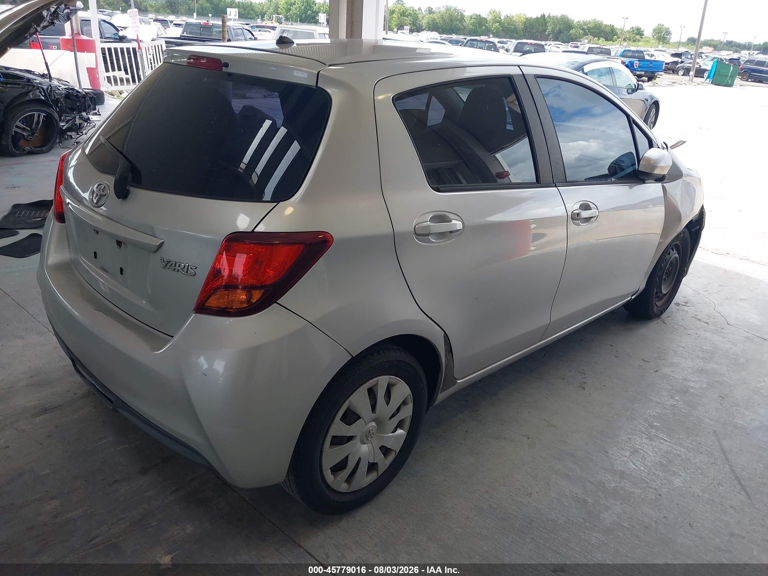 2017 Toyota Yaris L Silver vin: VNKKTUD36HA082325