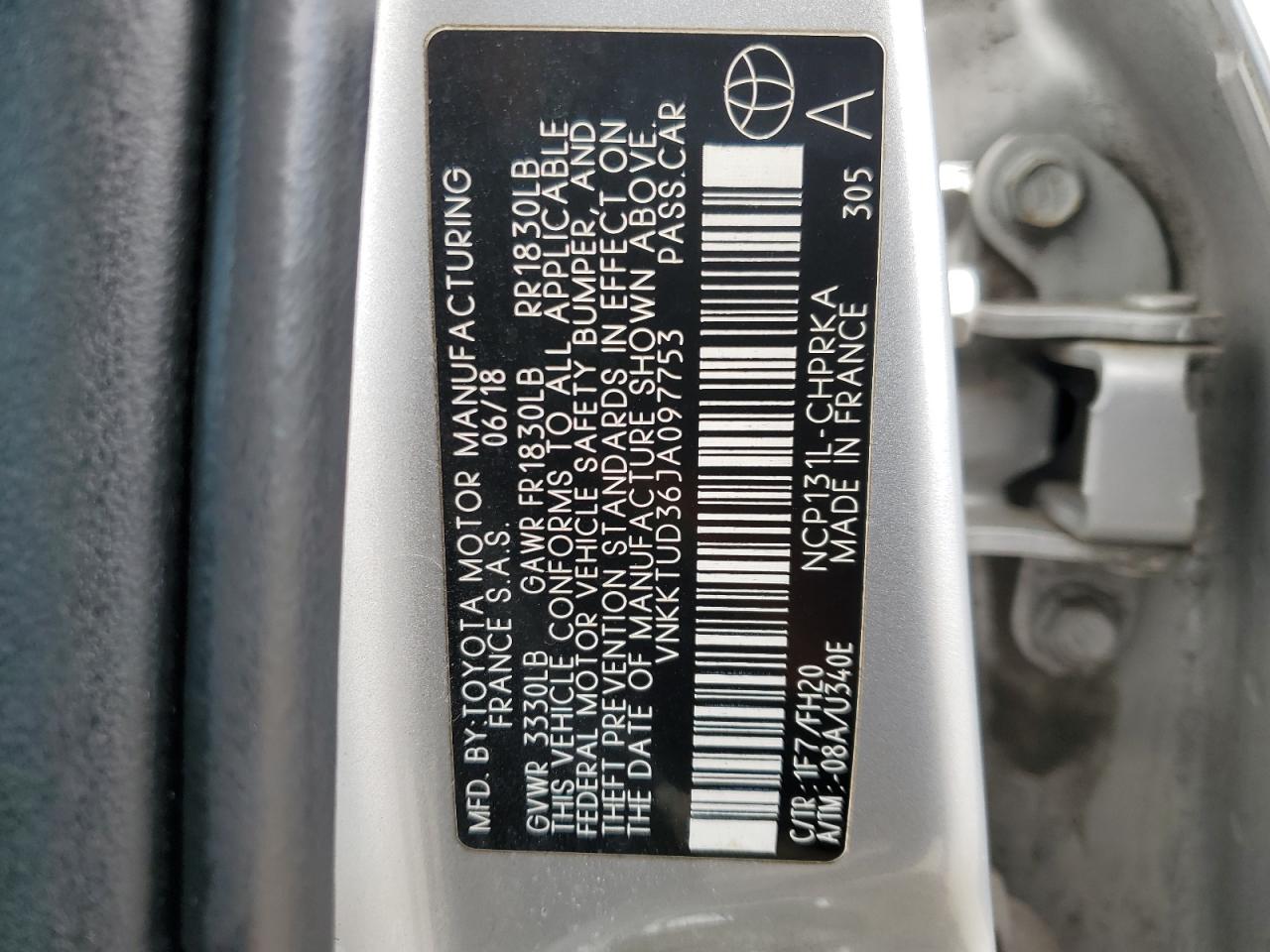 2018 Toyota Yaris L Silver vin: VNKKTUD36JA097753