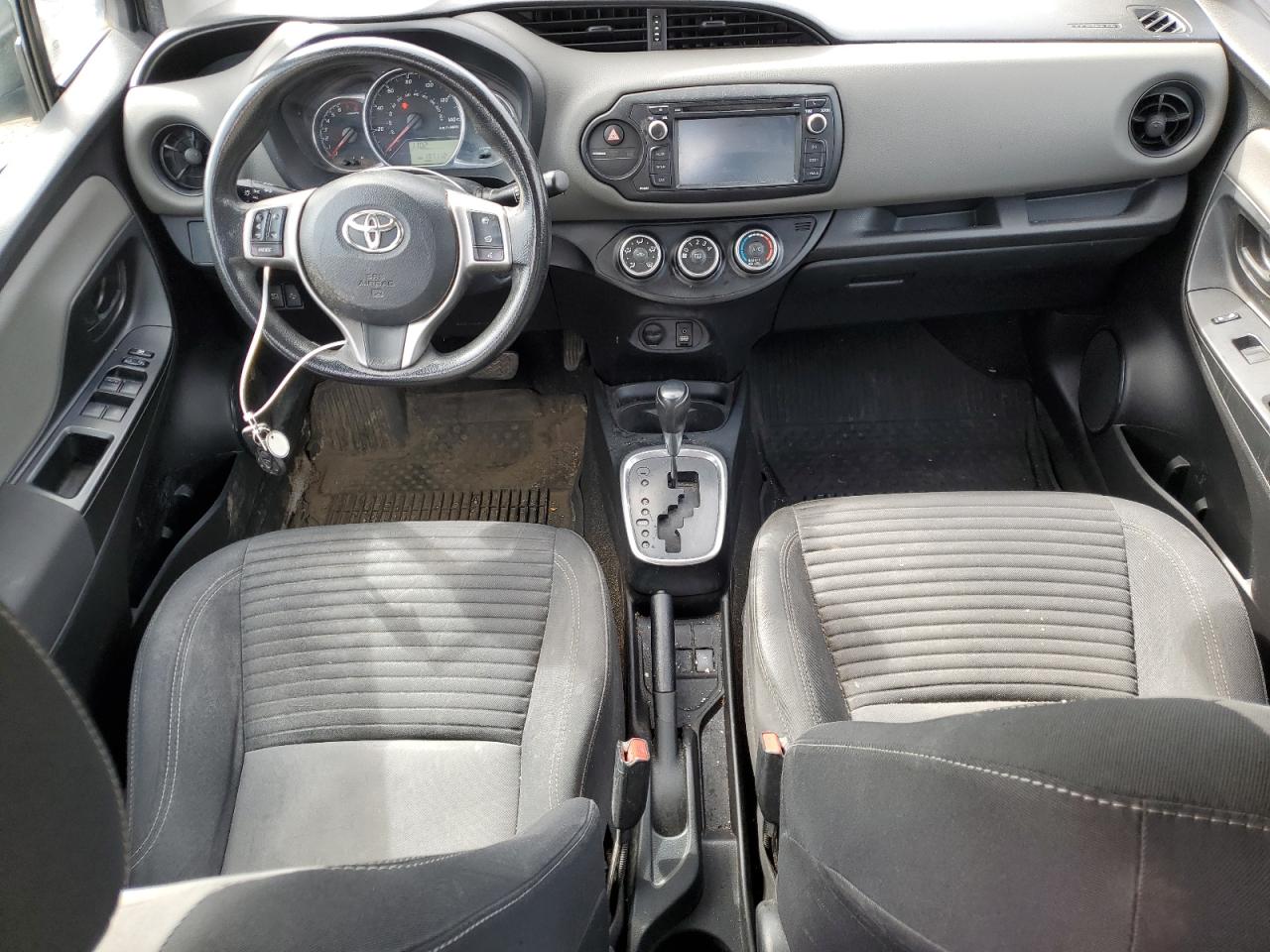 2018 Toyota Yaris L Silver vin: VNKKTUD36JA097753