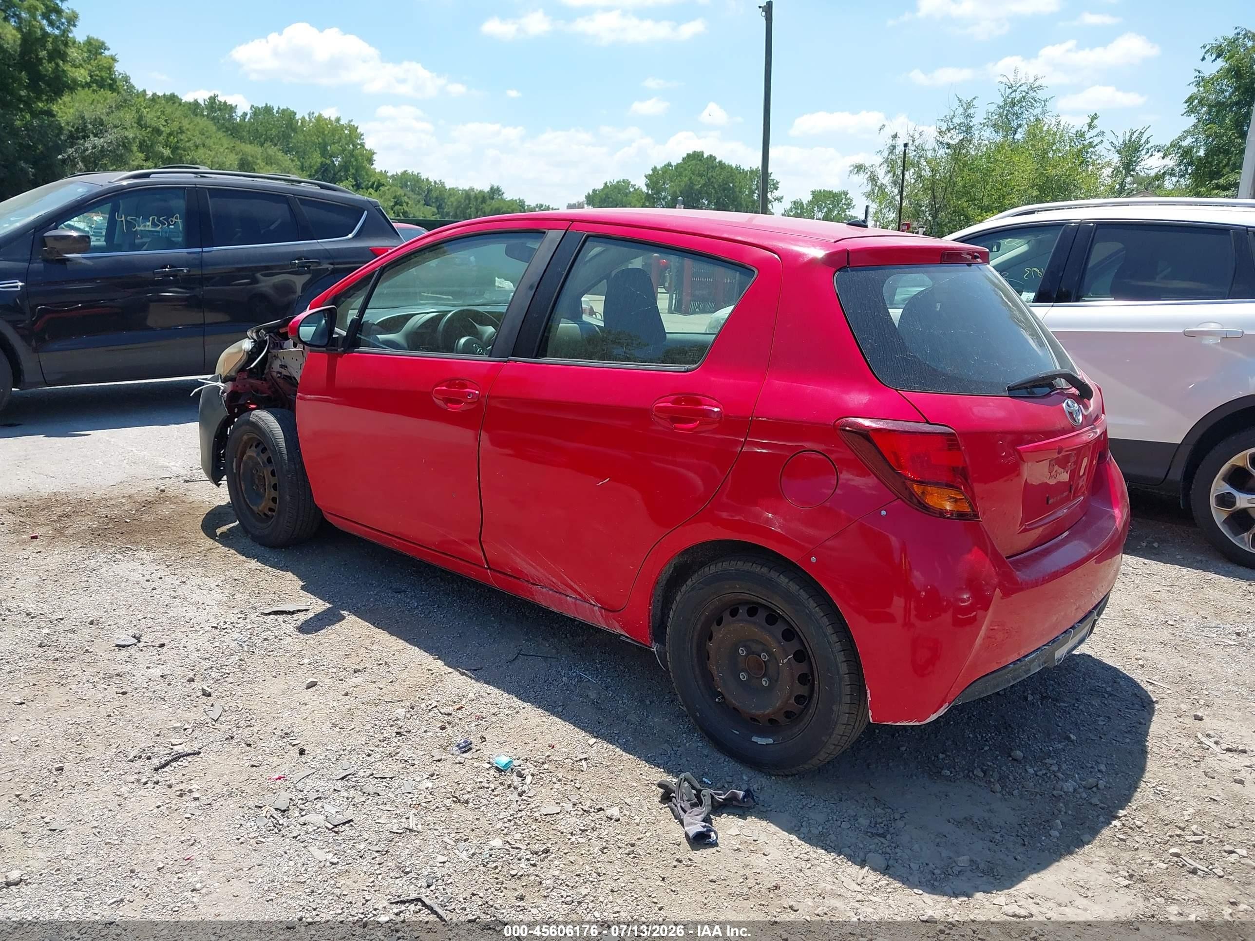 2015 Toyota Yaris L Red vin: VNKKTUD37FA040999