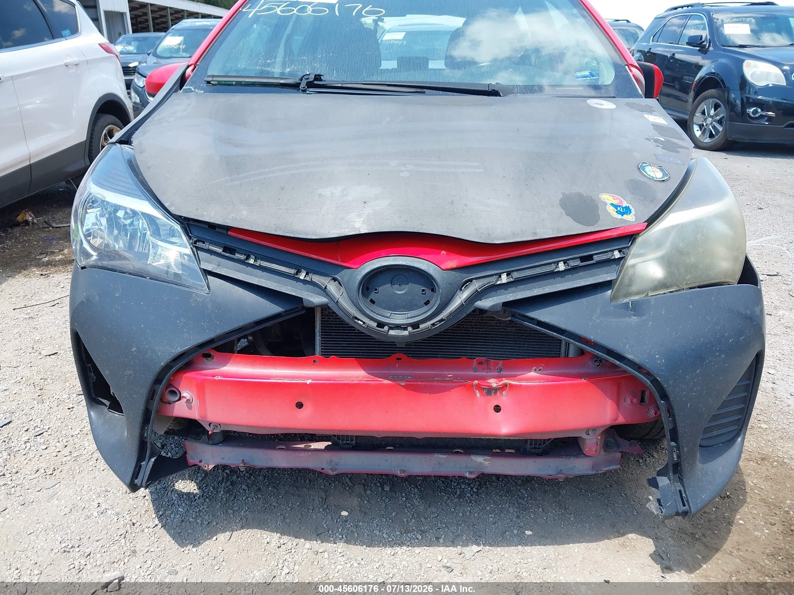2015 Toyota Yaris L Red vin: VNKKTUD37FA040999