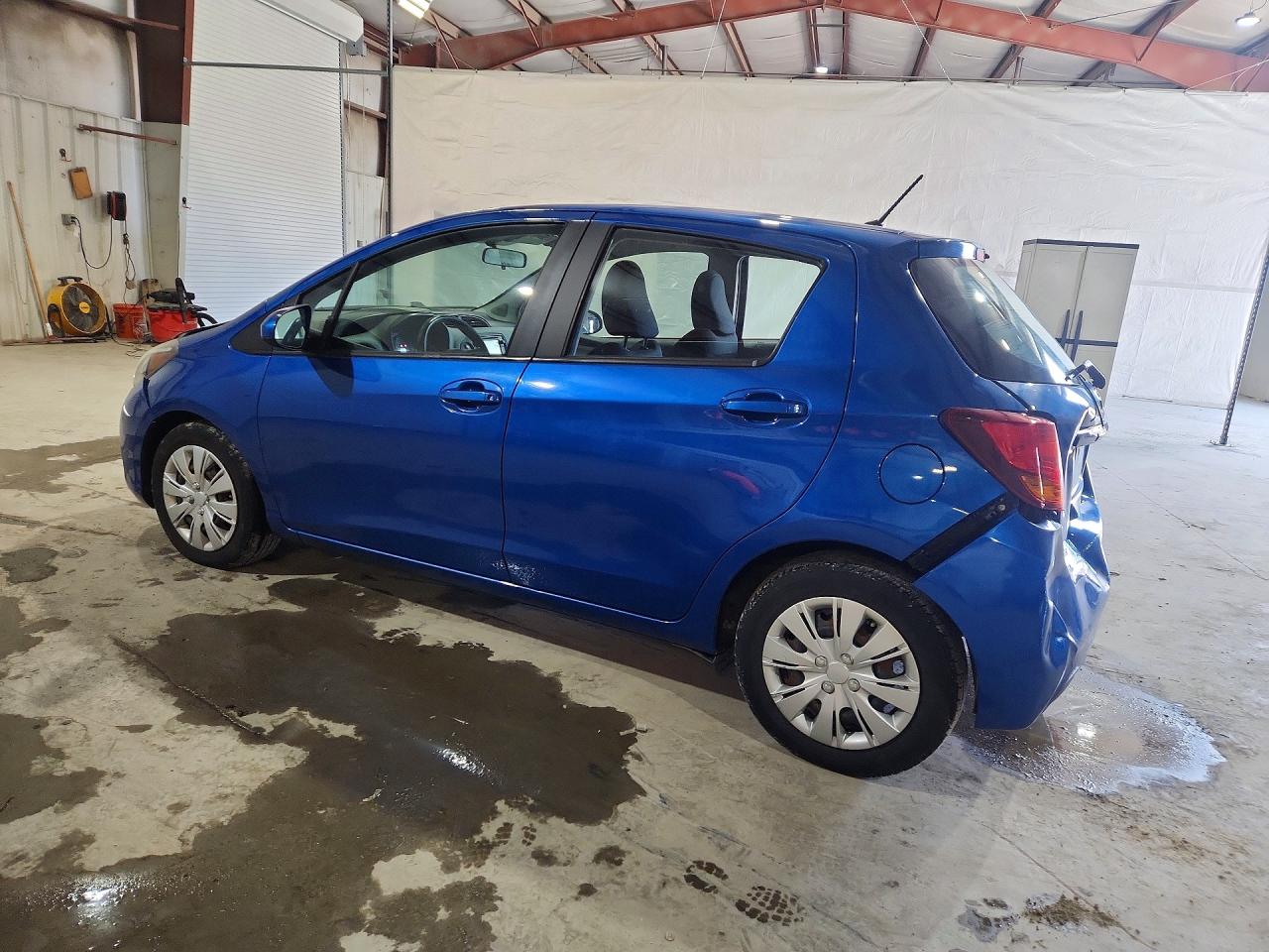 2015 Toyota Yaris 5-door L Синий vin: VNKKTUD37FA048200