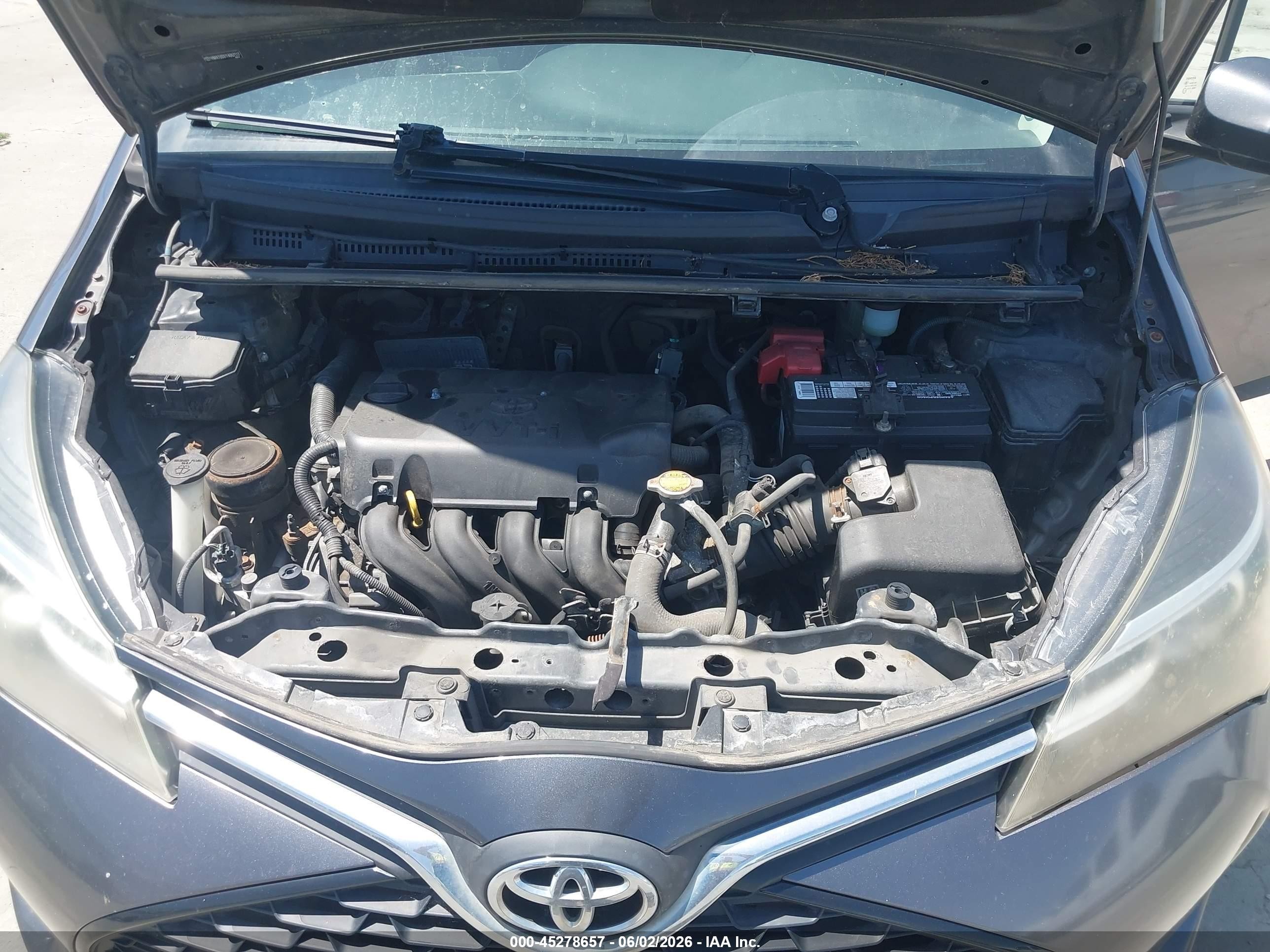 2015 Toyota Yaris Se Gray vin: VNKKTUD37FA052117