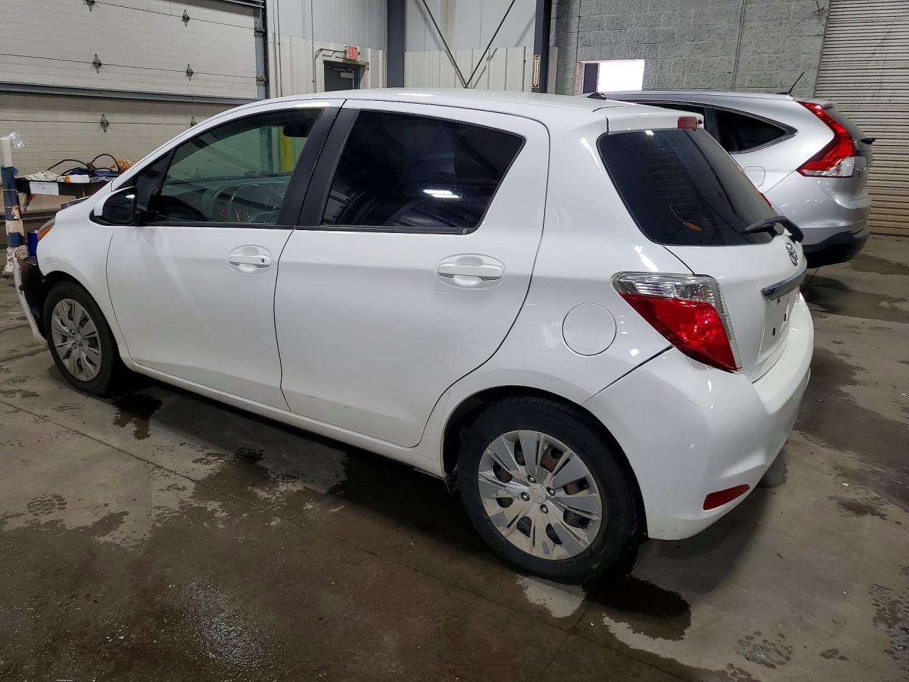 2014 Toyota Yaris 5-door Le Белый vin: VNKKTUD38EA000896