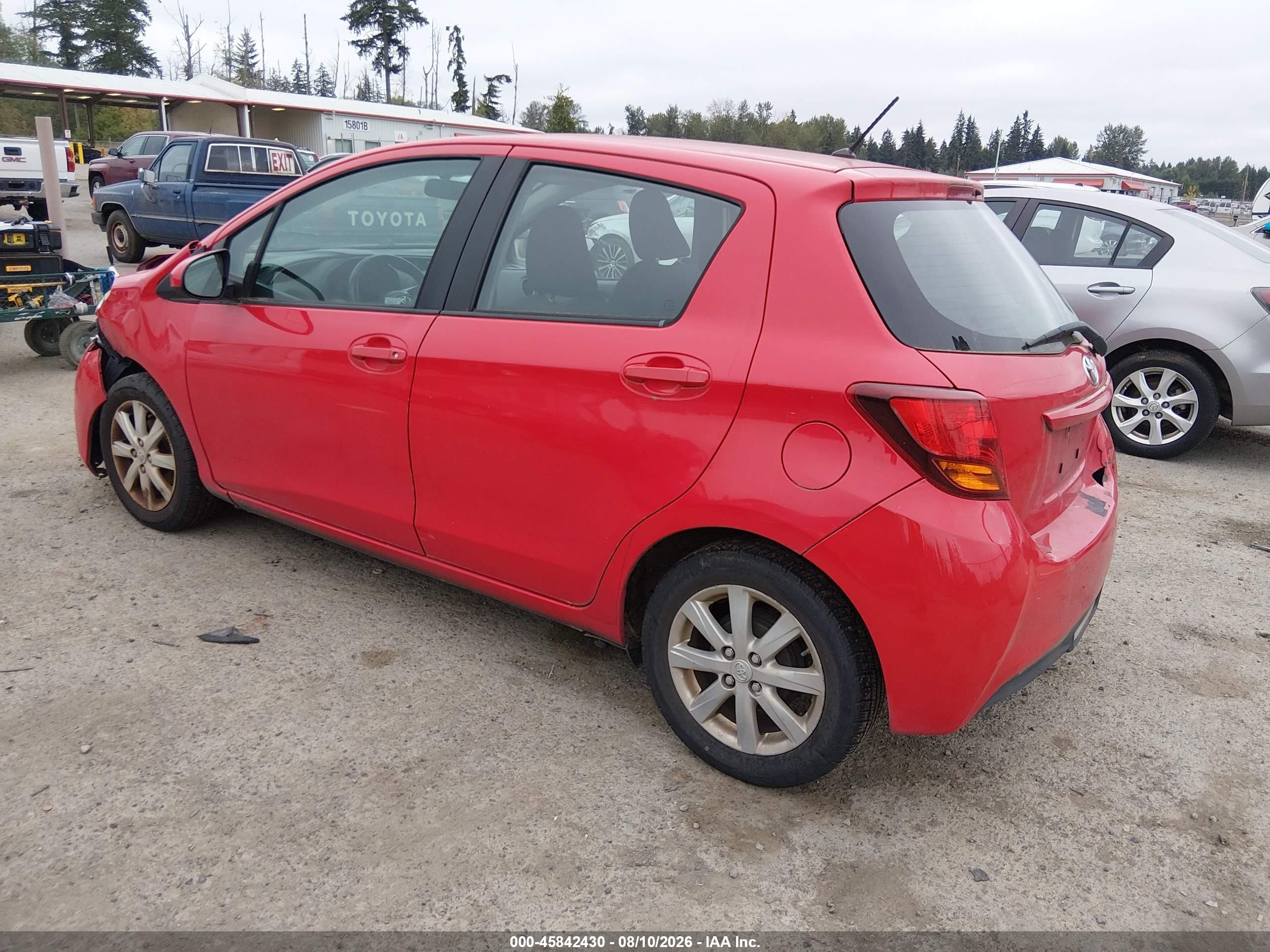 2015 Toyota Yaris Le Red vin: VNKKTUD38FA040218