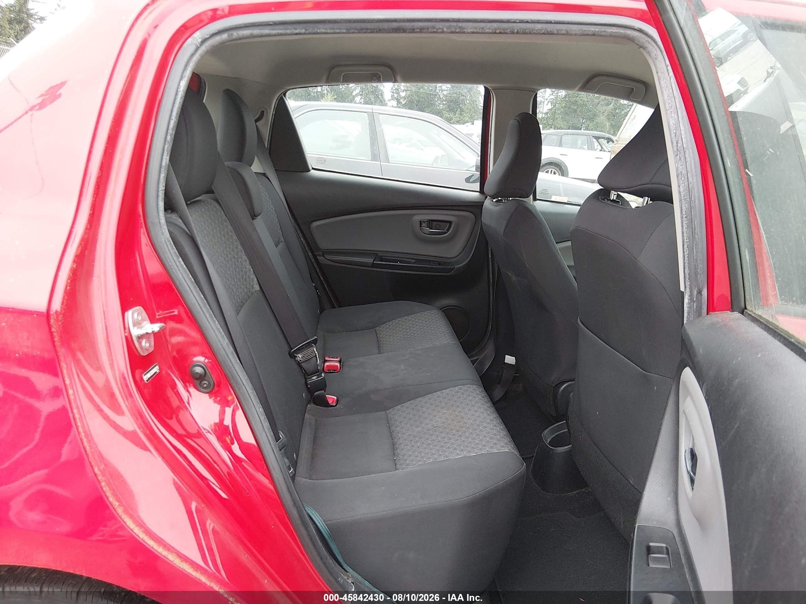 2015 Toyota Yaris Le Red vin: VNKKTUD38FA040218