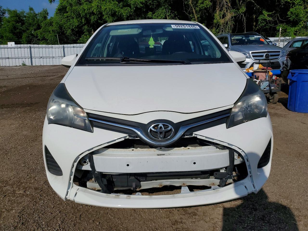 2015 Toyota Yaris White vin: VNKKTUD38FA046794